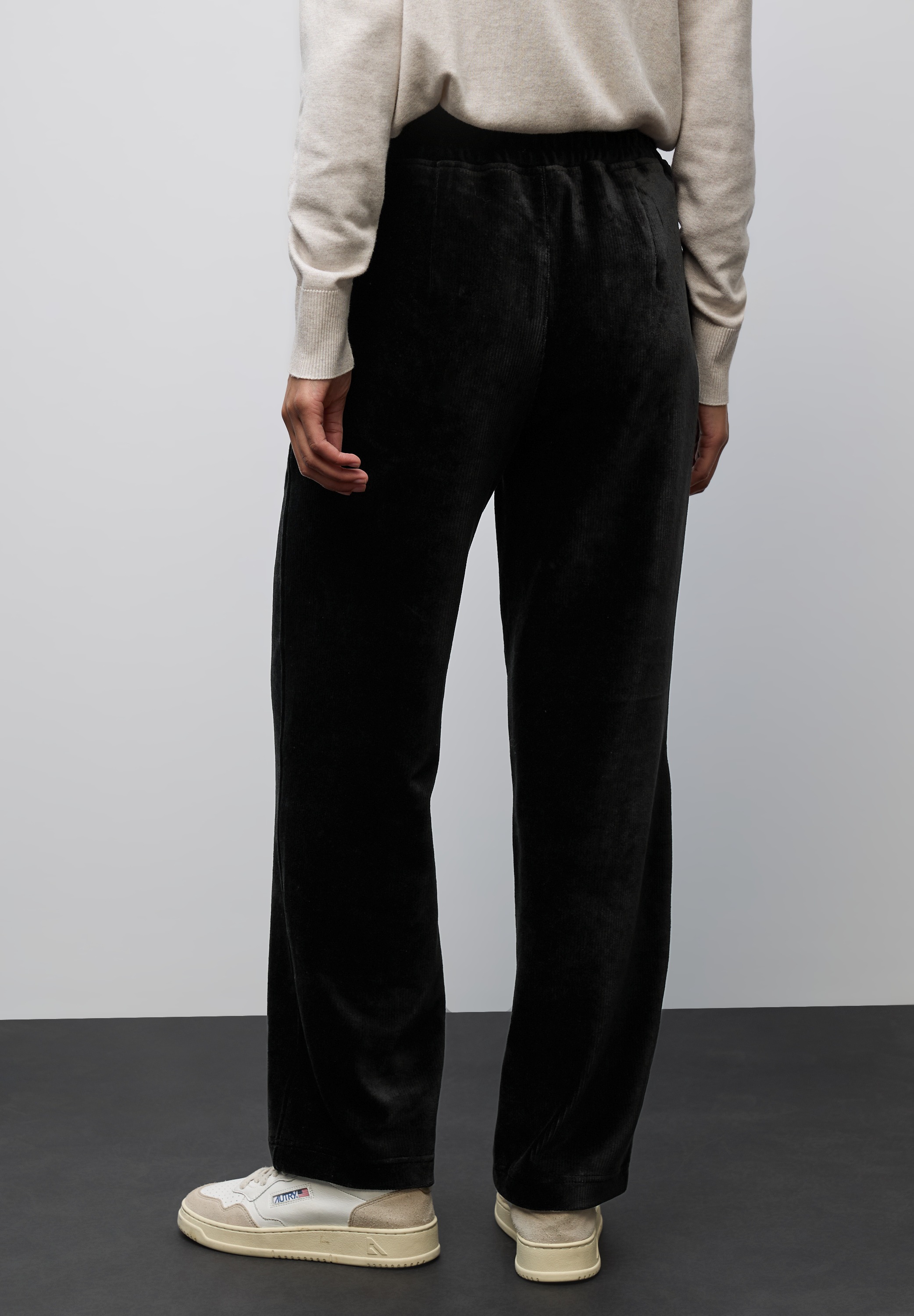 STREET ONE Cordhose mit Stretch und seitliche Taschen günstig online kaufen