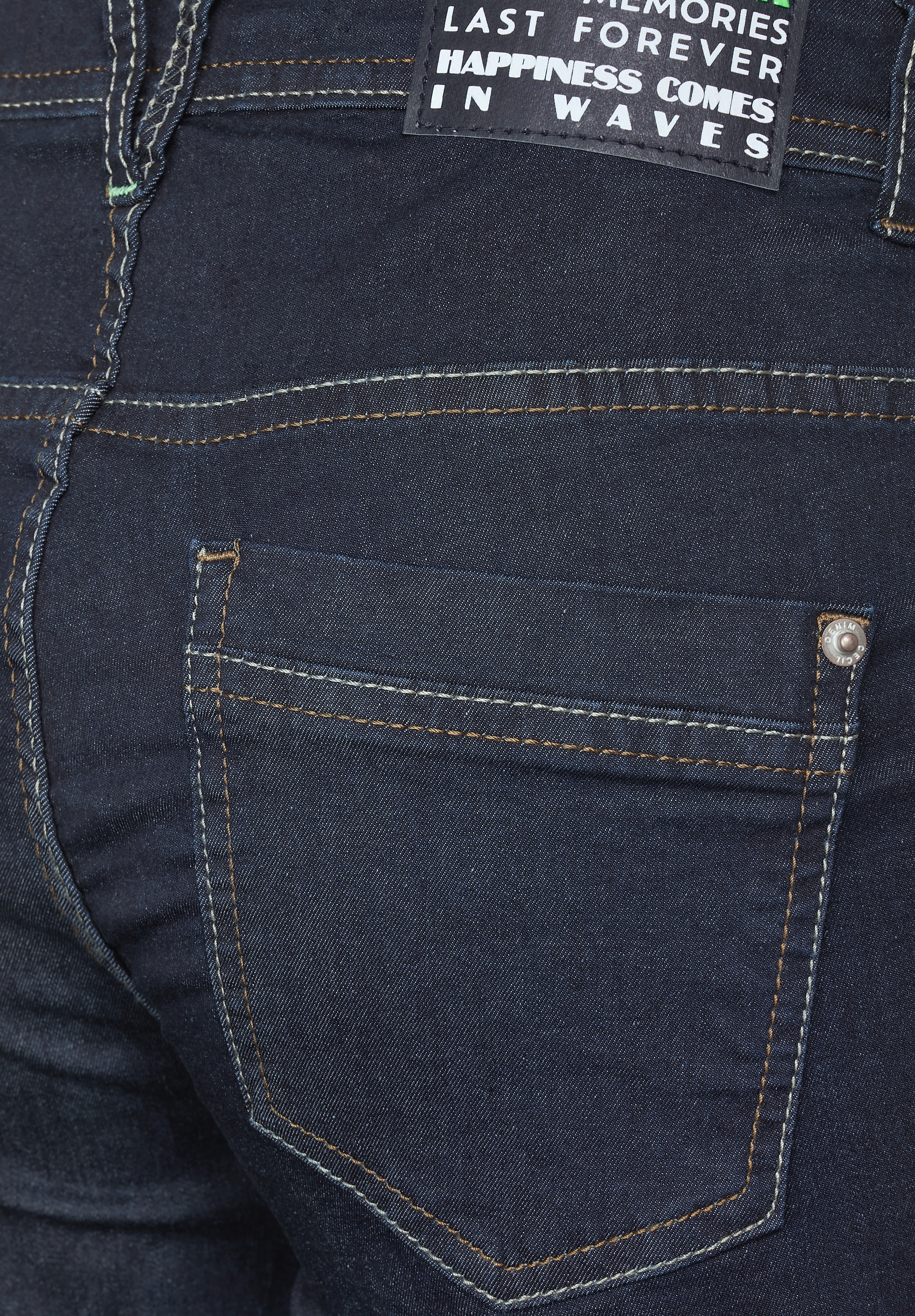Cecil Loose-fit-Jeans, in dunkelblauer Waschung
