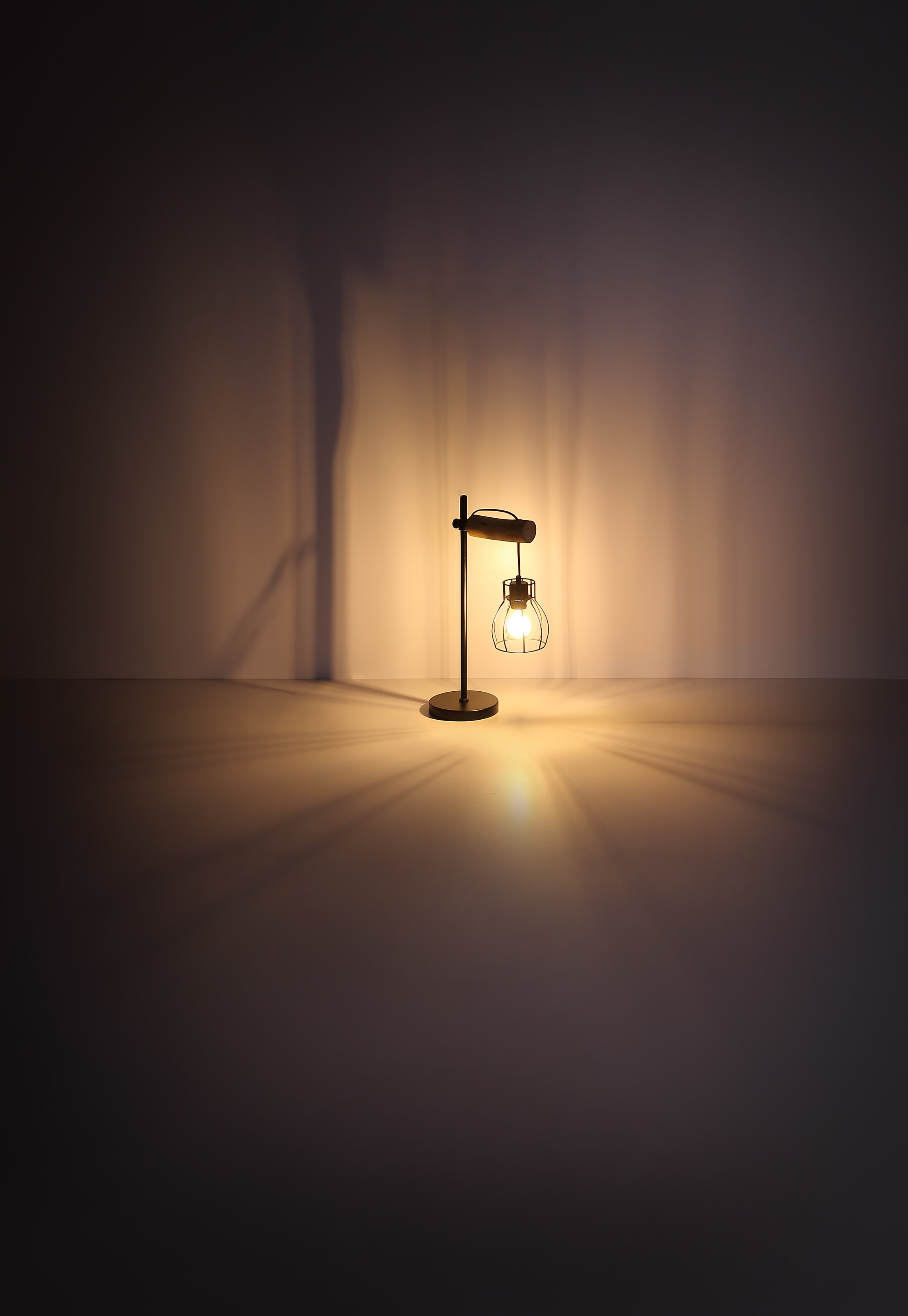 GLOBO LIGHTING Tischleuchte »MINA« E27 1 Stk. Tischleuchte Schwarz/Holz, Wippschalter, E27