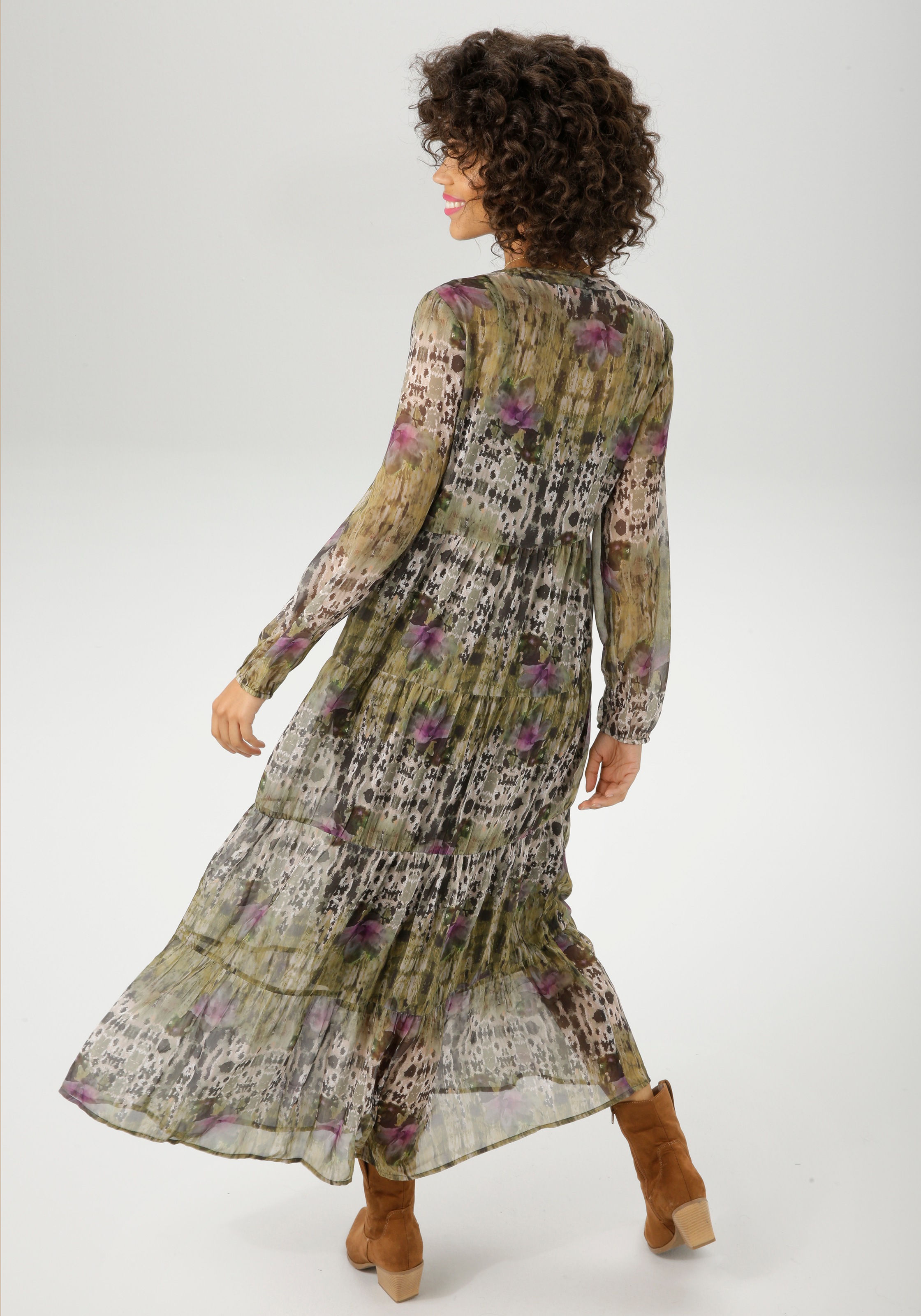 Aniston CASUAL Maxikleid mit Unterkleid, mit Batik-Blüten im grafischen Dru günstig online kaufen