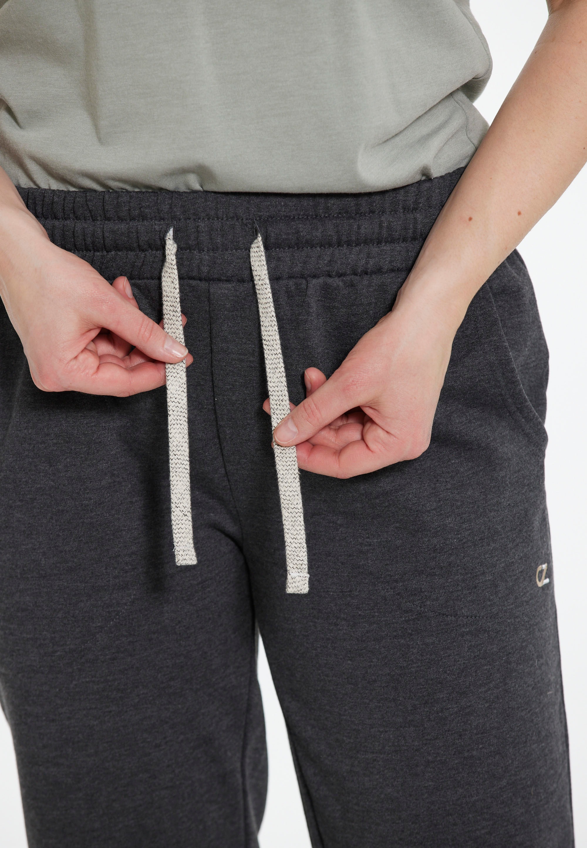 CRUZ Sweathose »Mayda«, aus atmungsaktivem Material