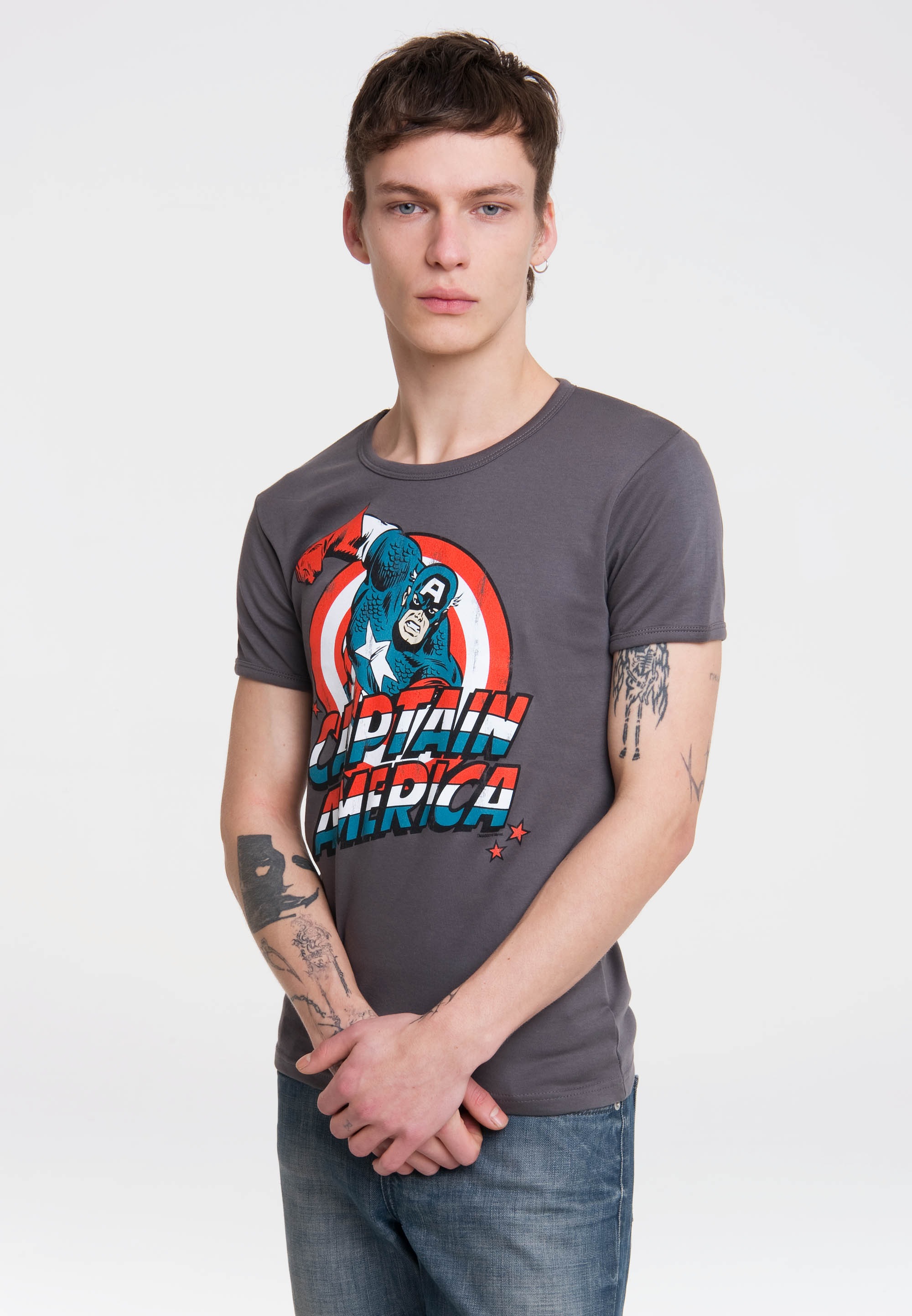 LOGOSHIRT T-Shirt »Captain America«, mit Retro-Frontprint