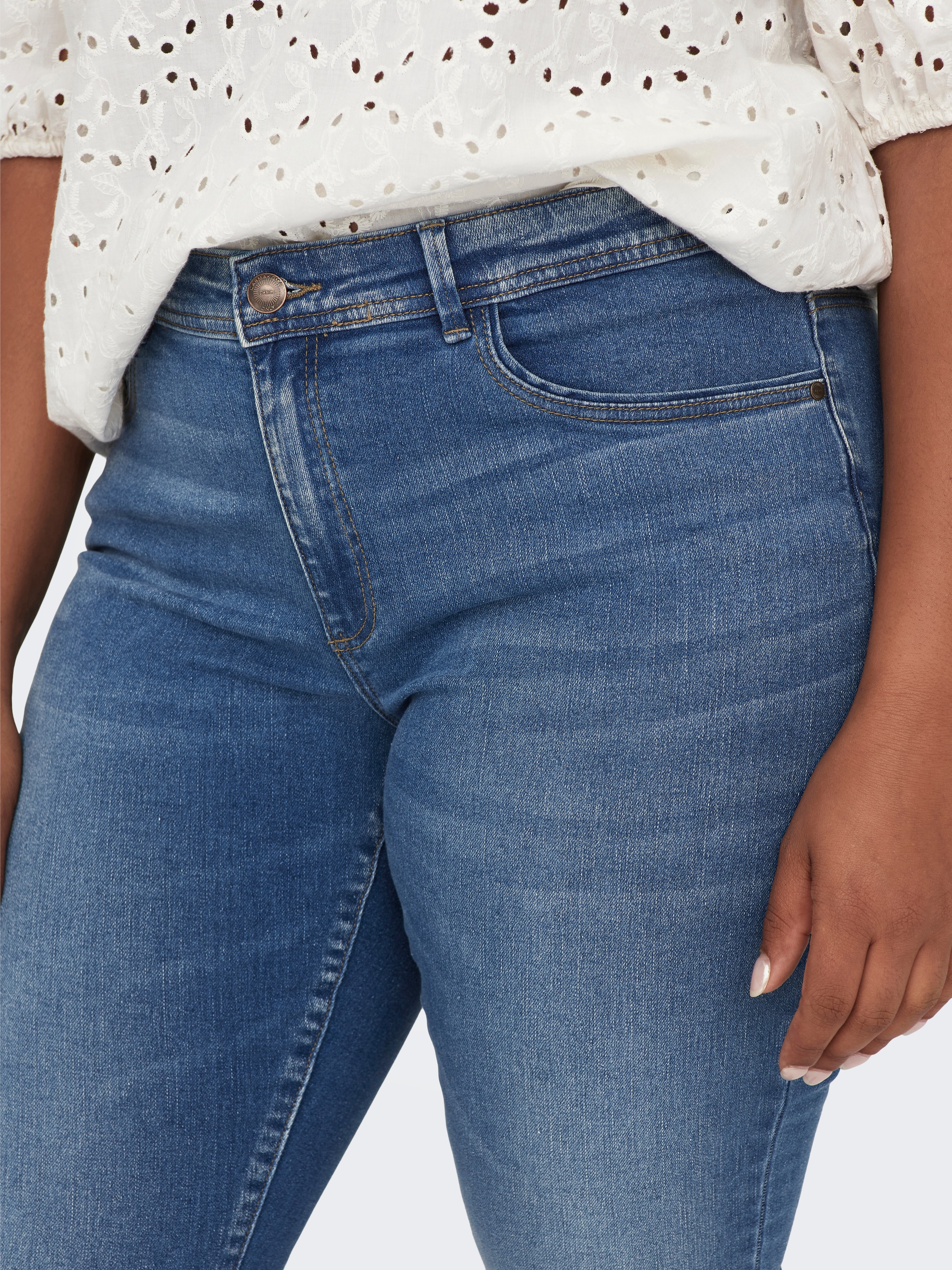 ONLY CARMAKOMA Skinny-fit-Jeans »CARSALLY REG SK DNM BJ114-3 NOOS« Materialmix, skinny fit