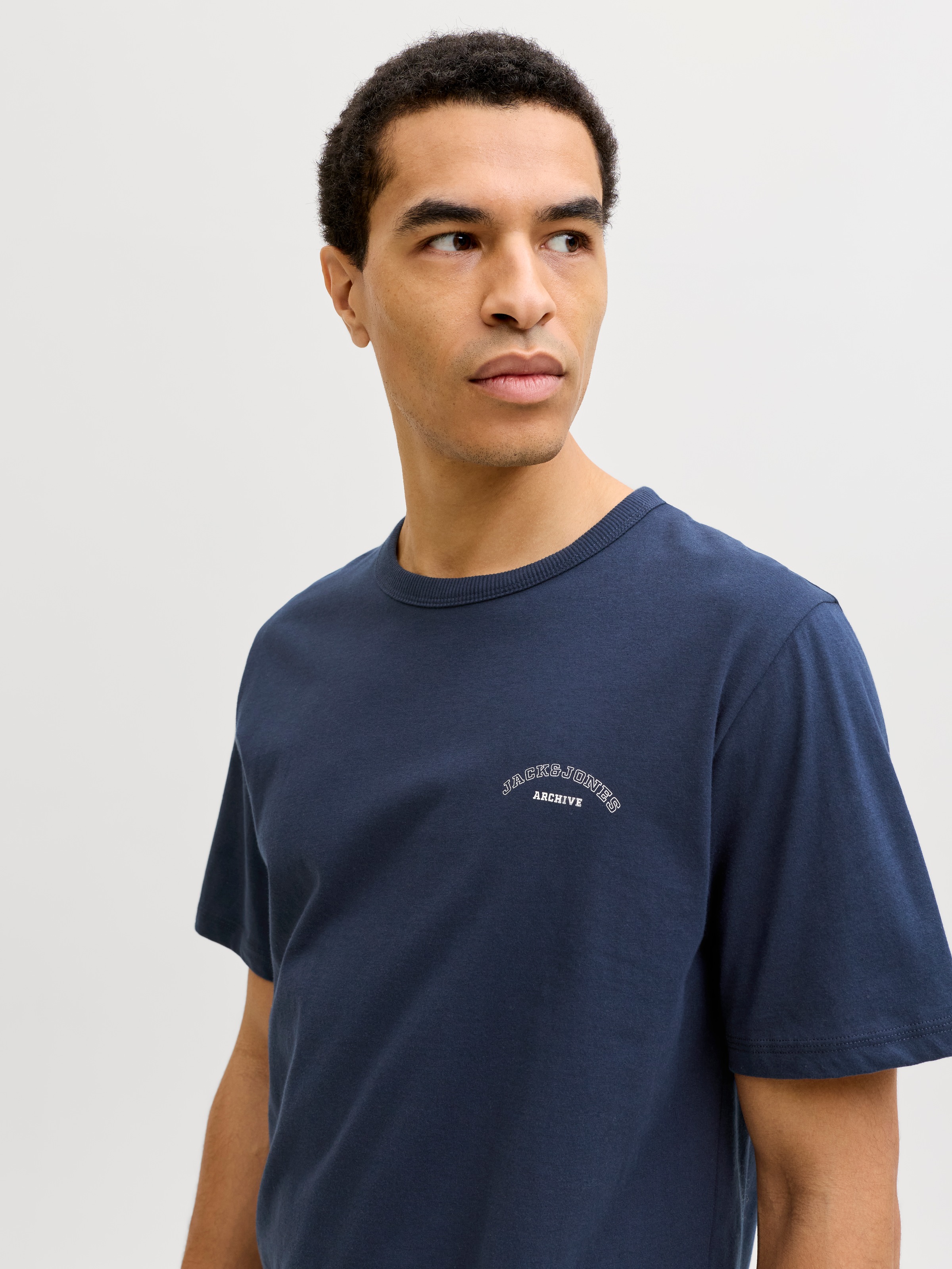 Jack & Jones Rundhalsshirt "JJCOLLEGE LOGO TEE SS CREW NECK" günstig online kaufen