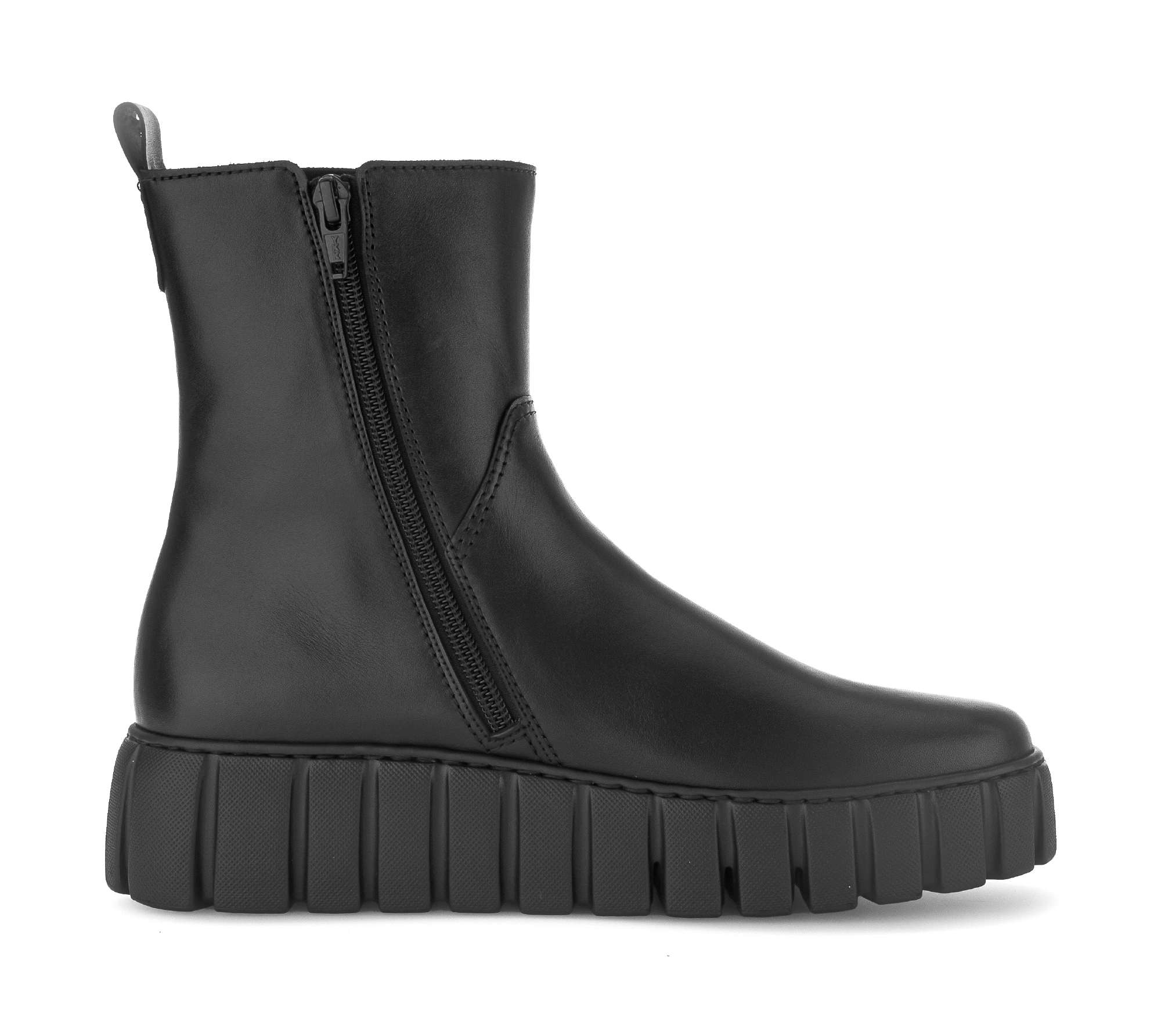 Gabor Chelseaboots »FLORENZ«, Plateau, Stiefelette mit Stretcheinsatz außen, G-Weite (=weit)