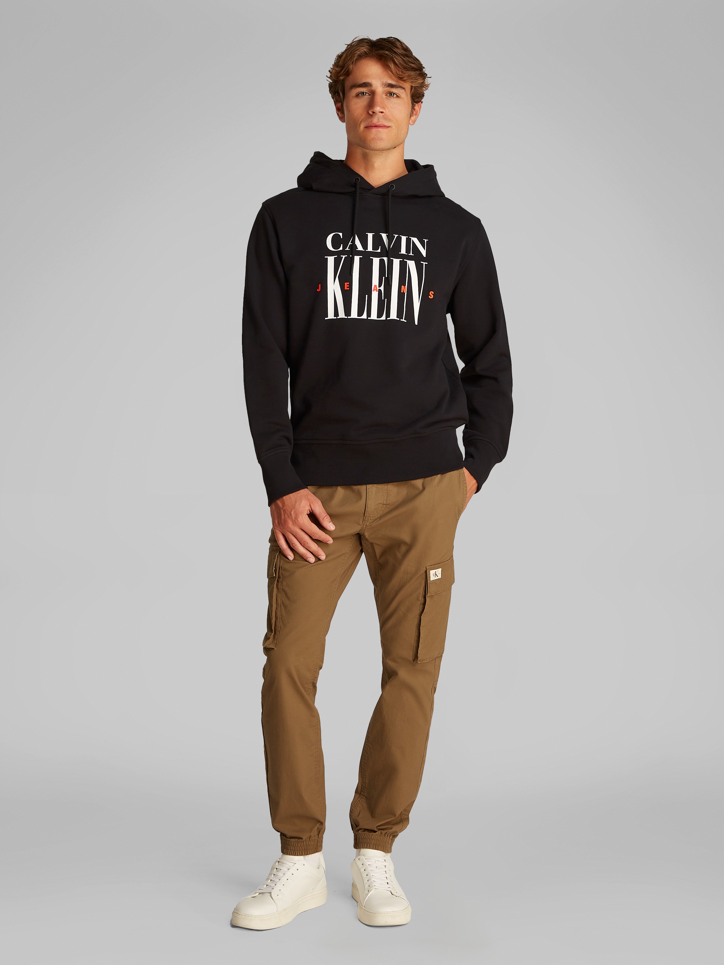 Calvin Klein Jeans Hoodie »SERIF FONT GRAPHIC HOODIE«, mit großem Logodruck
