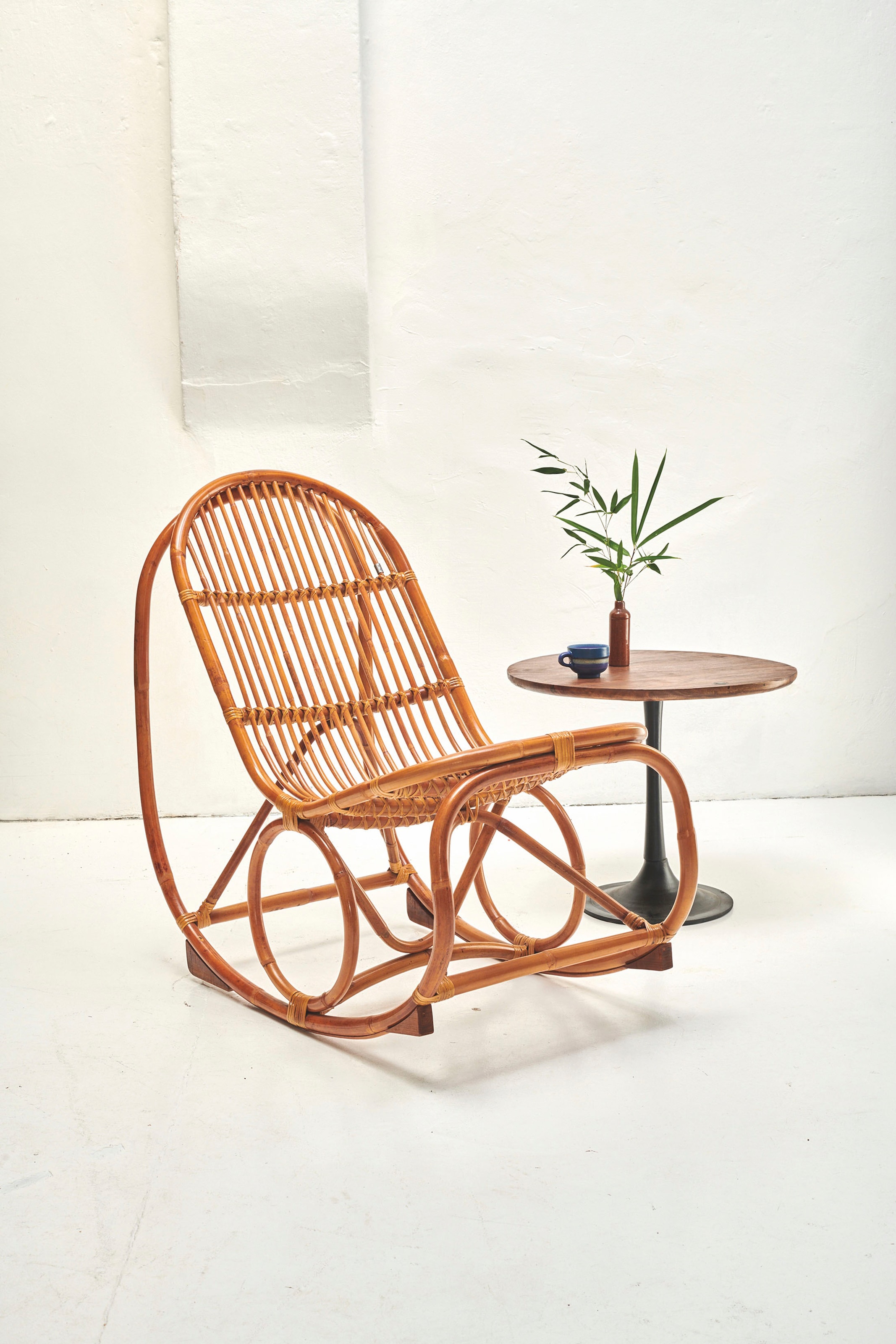 TOM TAILOR HOME Beistelltisch »T-MODERN COUCH TABLE SMALL«, mit eingelassenem TOM TAILOR Button