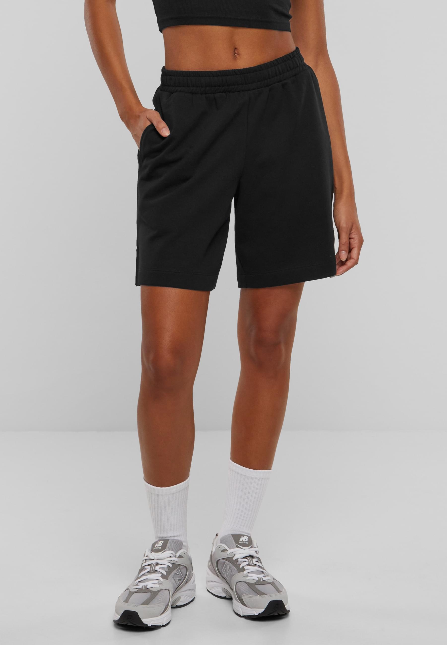 URBAN CLASSICS Sweatshorts »Urban Classics Damen Ladies Organic Terry Bermuda Pants«, (1 tlg.)