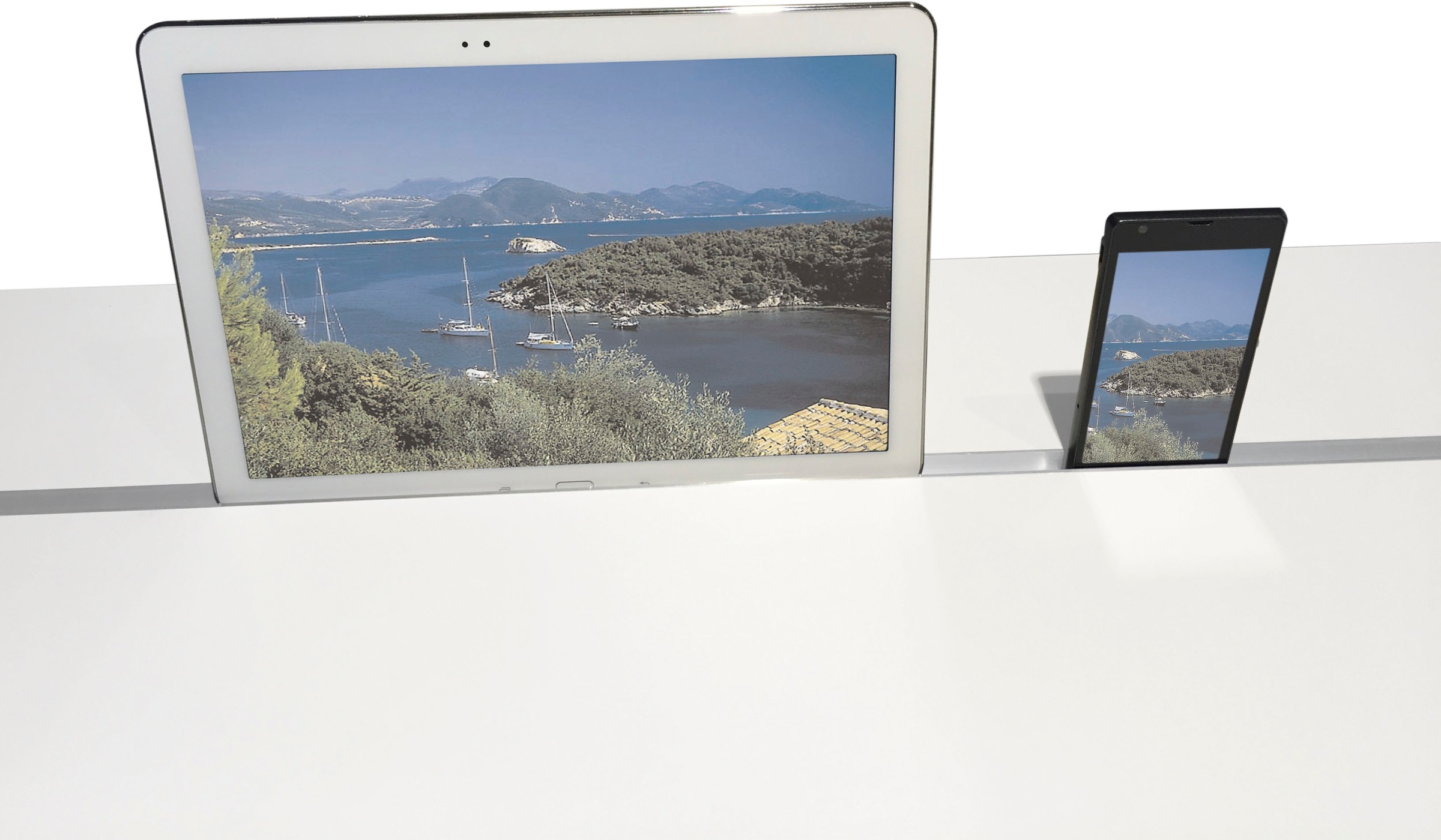 Thumbnail - BEGA OFFICE Schreibtisch "Spice" Home Office Desk mit Griffmulden, in 2 Breitenvarianten