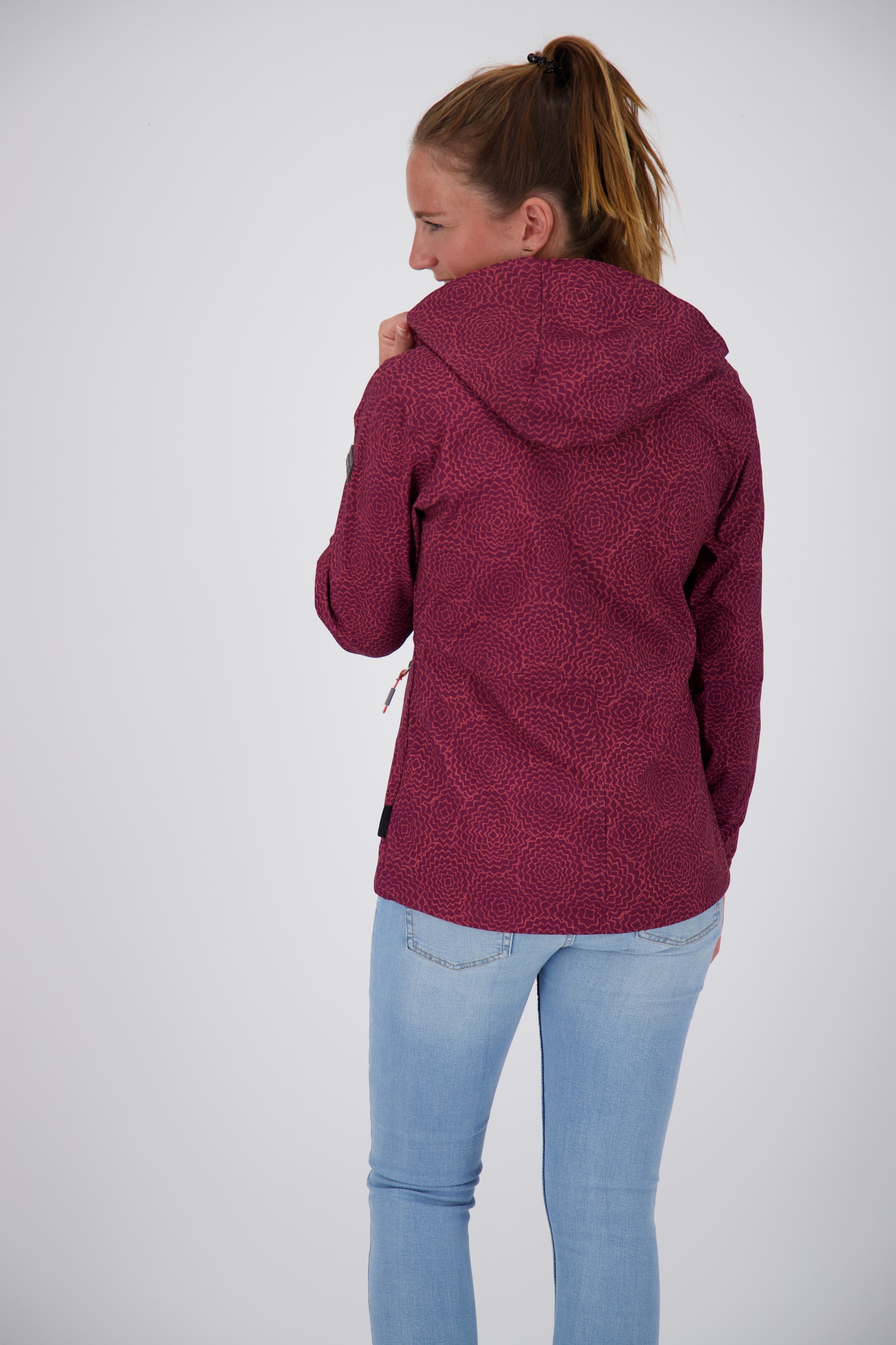 Thumbnail - LPO Softshelljacke "SHELBY PEAK II", leichte Softshelljacke mit All-Over-Print und abnehmbarer Kapuze