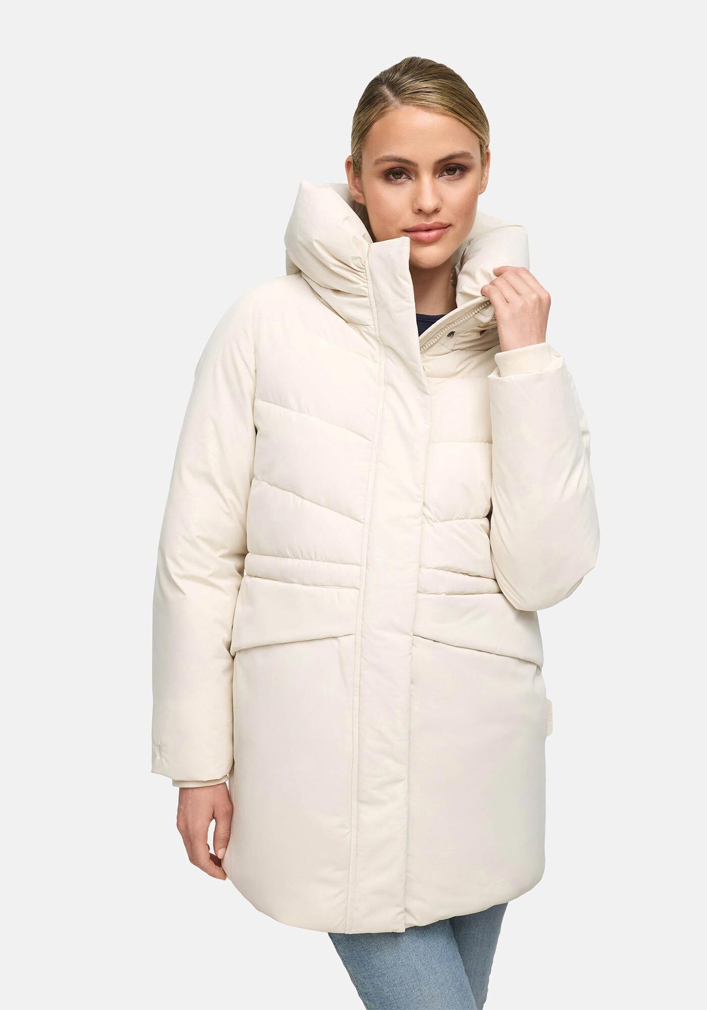 Marikoo "Delilah" mit kuschelig warmem Teddyfleece und hohem Kragen