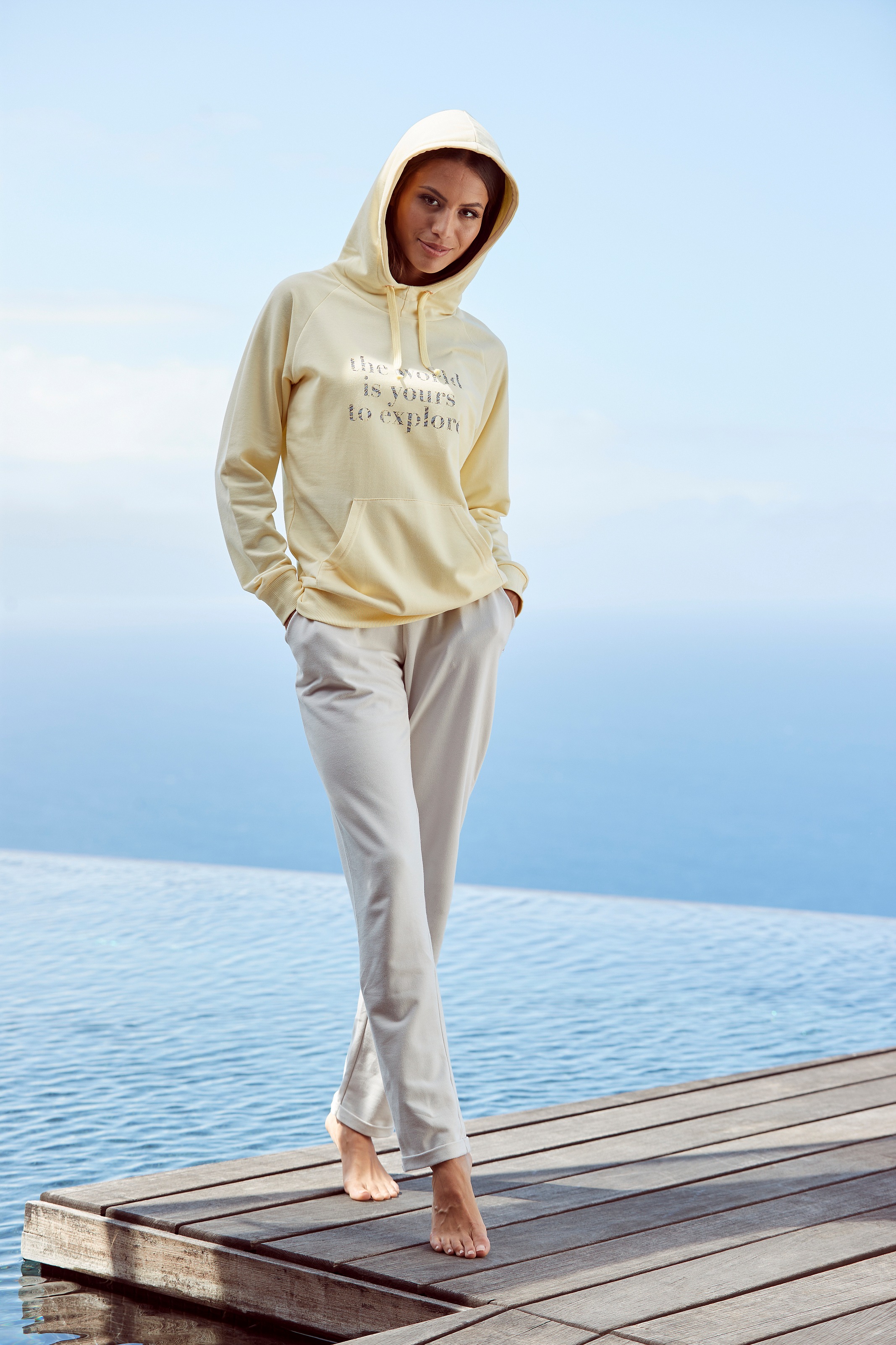 LASCANA Sweathose, mit seitlichen Eingrifftaschen, Loungewear