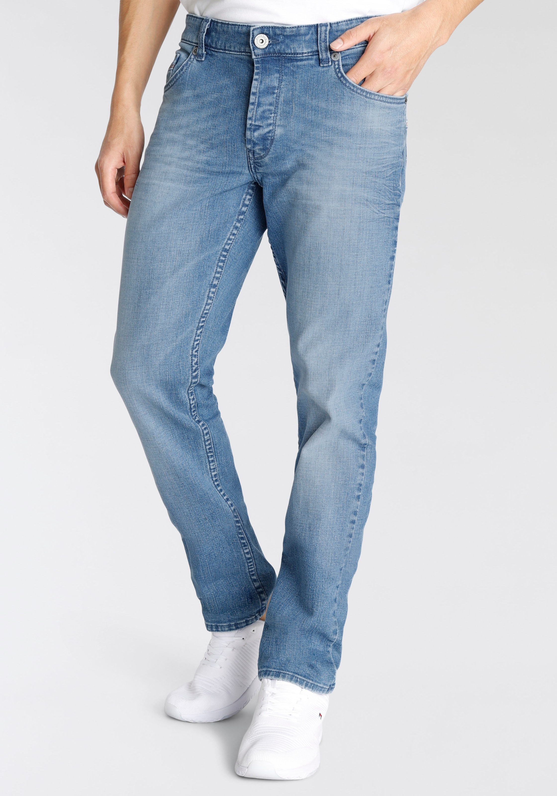 Bruno Banani Straight-Jeans »Dylan«