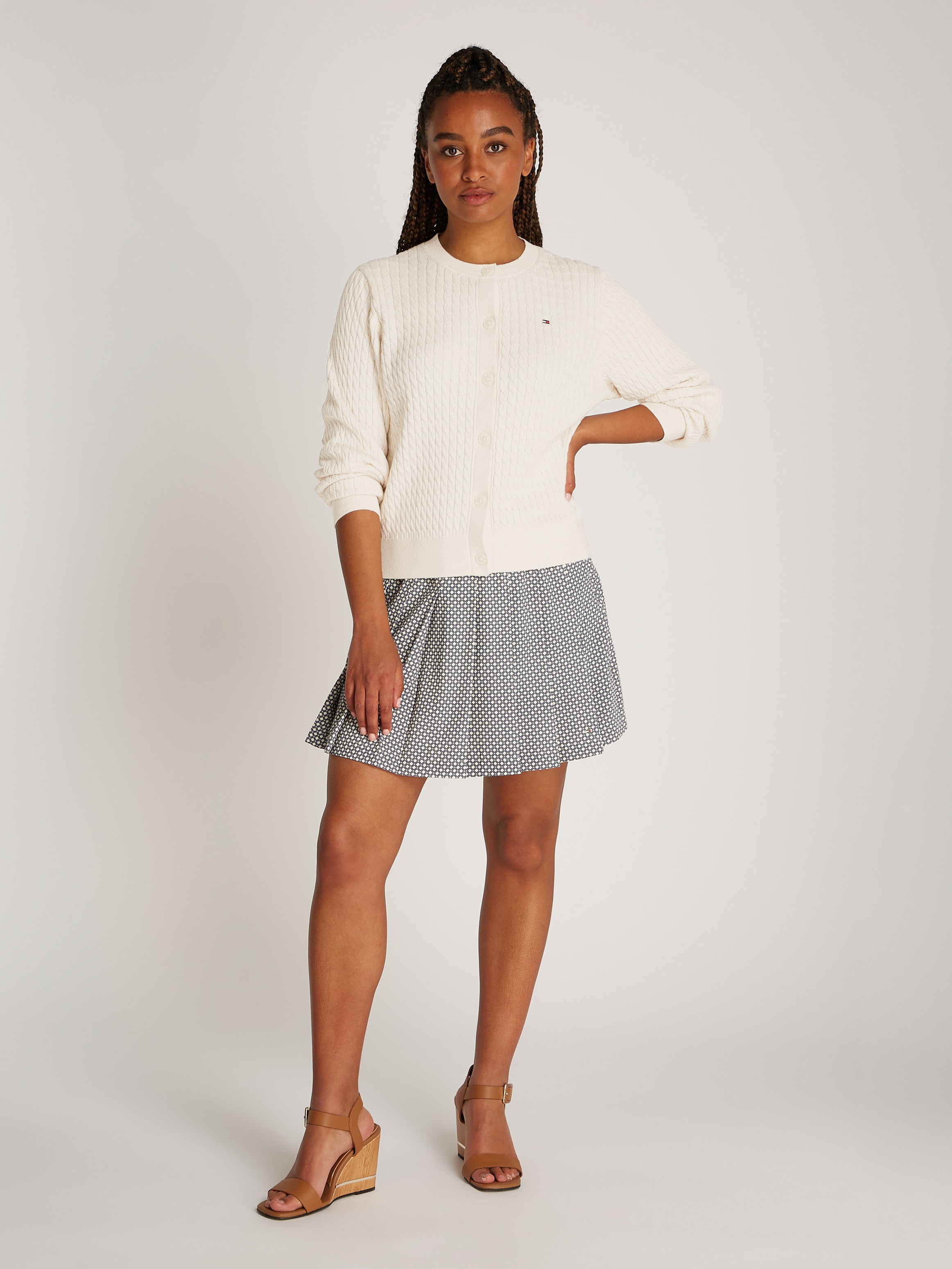 Tommy Hilfiger Strickjacke »CO CABLE C-NK CARDIGAN«, mit Zopfstruktur