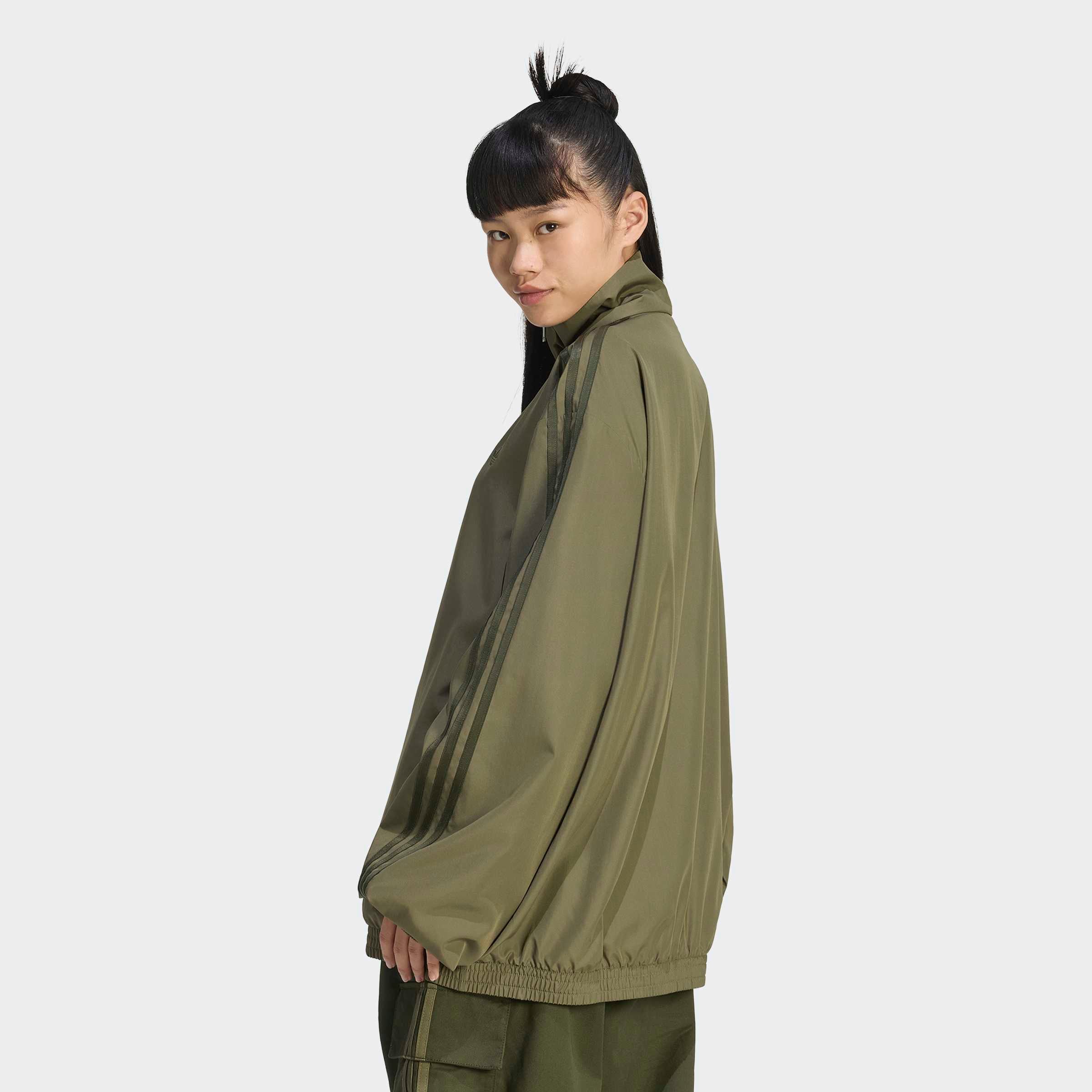 adidas Originals Outdoorjacke »FIREBIRD ADILENIUM« sportlicher Stil, aus Polyester, mit Reißverschluss, für Erwachsene