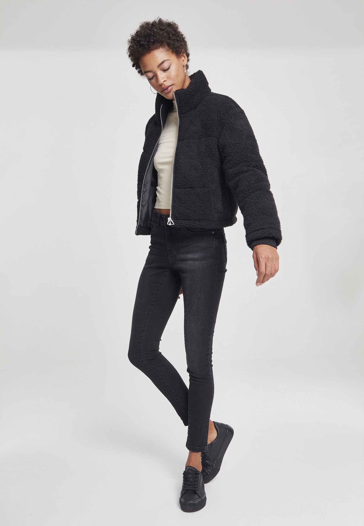 URBAN CLASSICS Winterjacke »Urban Classics Damen Ladies Boxy Sherpa Puffer Jacket«, (1 St.), ohne Kapuze