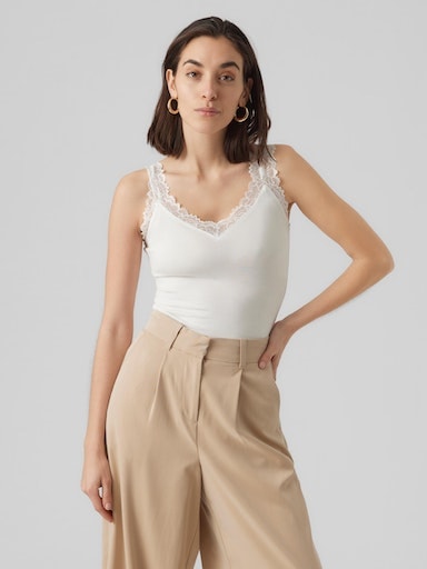 Vero Moda Trägertop "VMROSA SL TOP JRS NOOS" Viskosemischung, Spitzen Detail