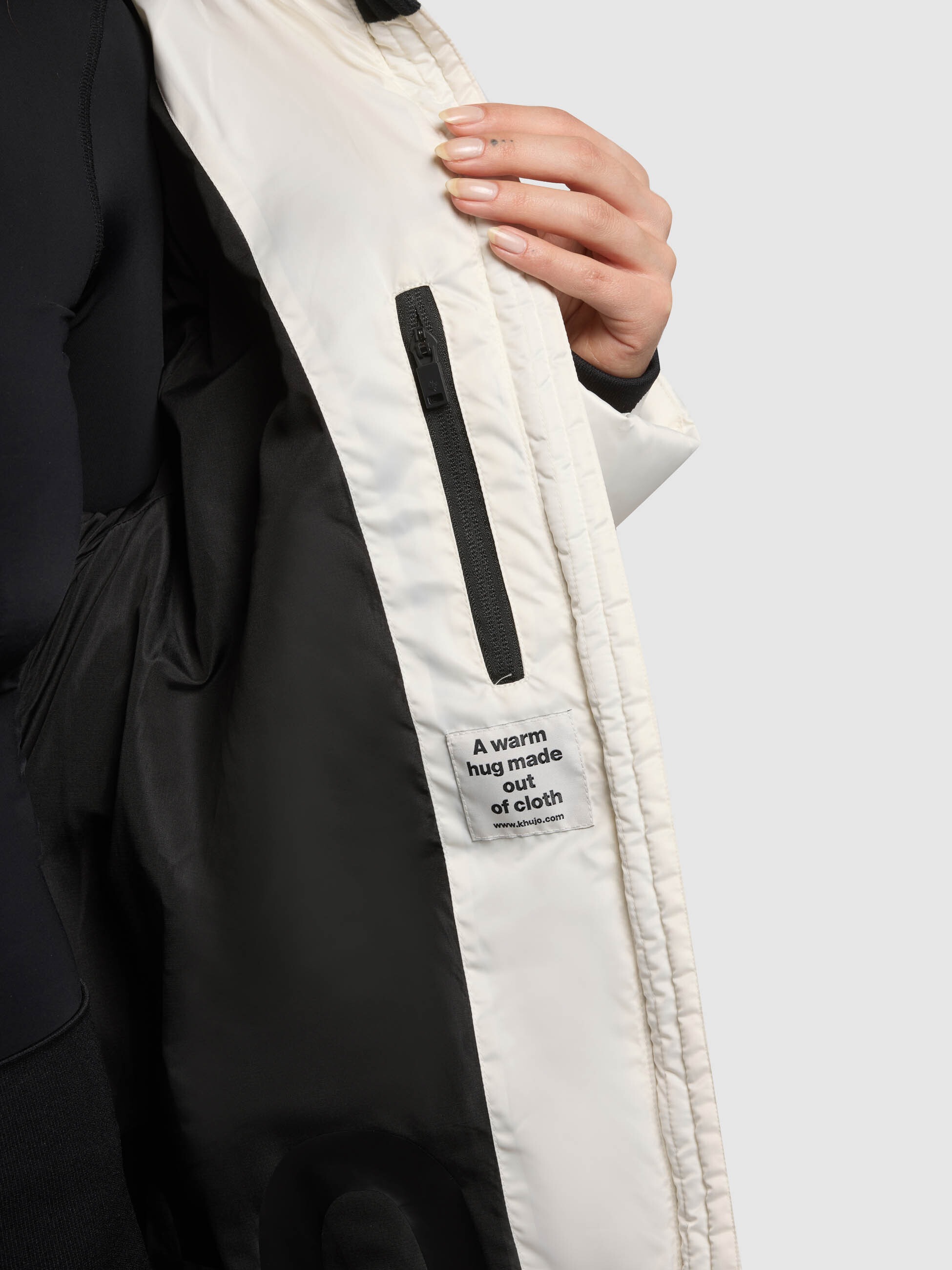 khujo Steppjacke »SUDA« mit Kapuze