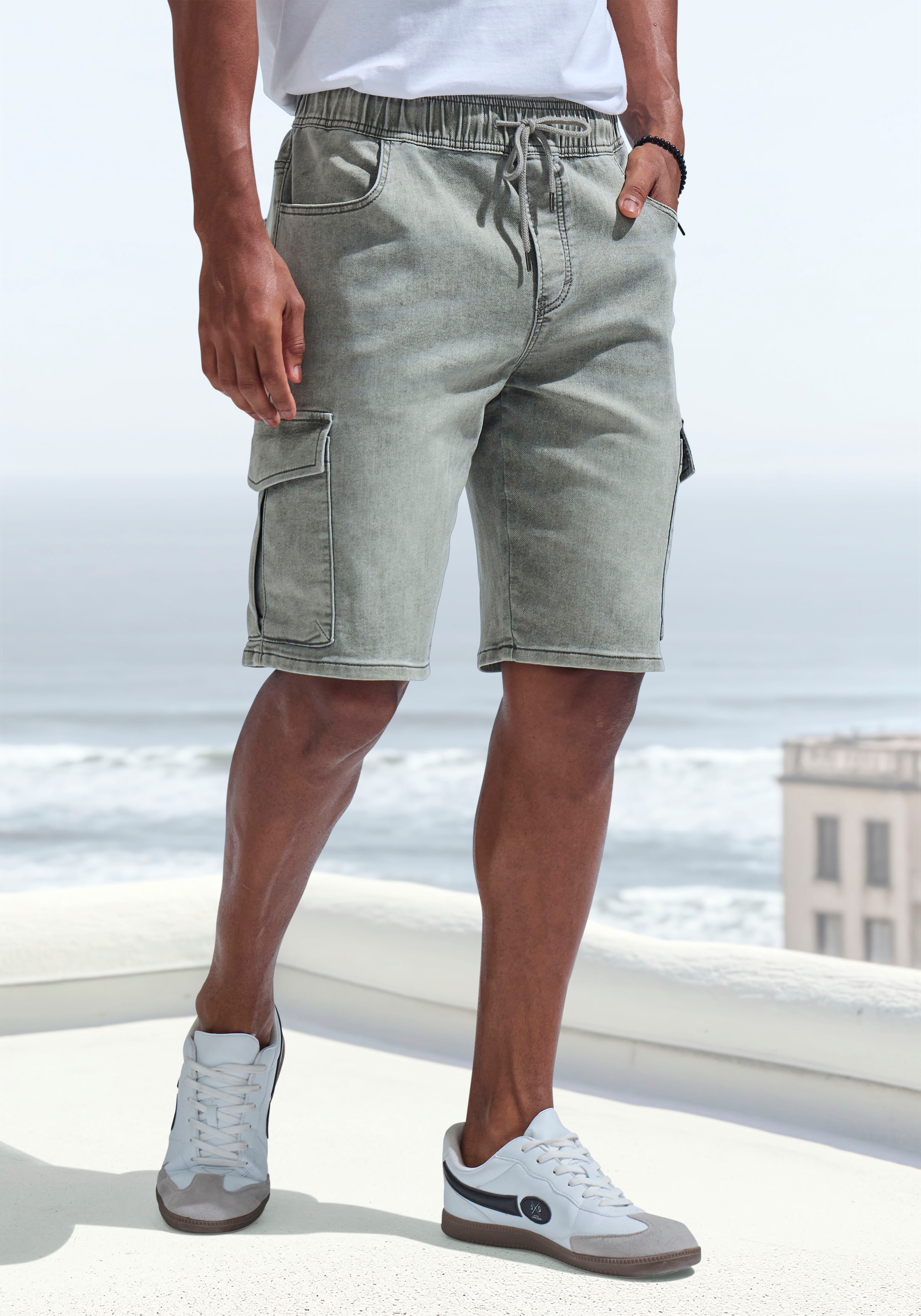 John Devin Jogg Pants, mit Cargotaschen, knielang, elastische Schlupf-Bermu günstig online kaufen