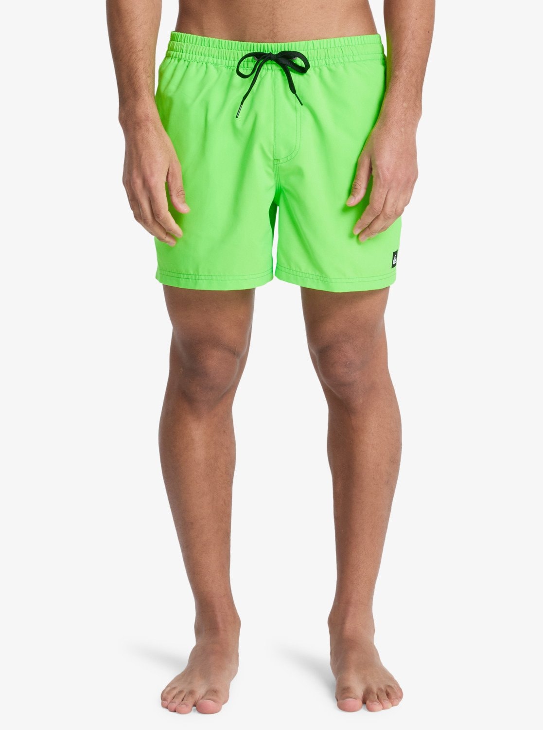 Quiksilver "EVERYDAY VOLLEY 15" unifarbene Optik, mit kontrastfarbenen Details, Straight-Leg-Passform