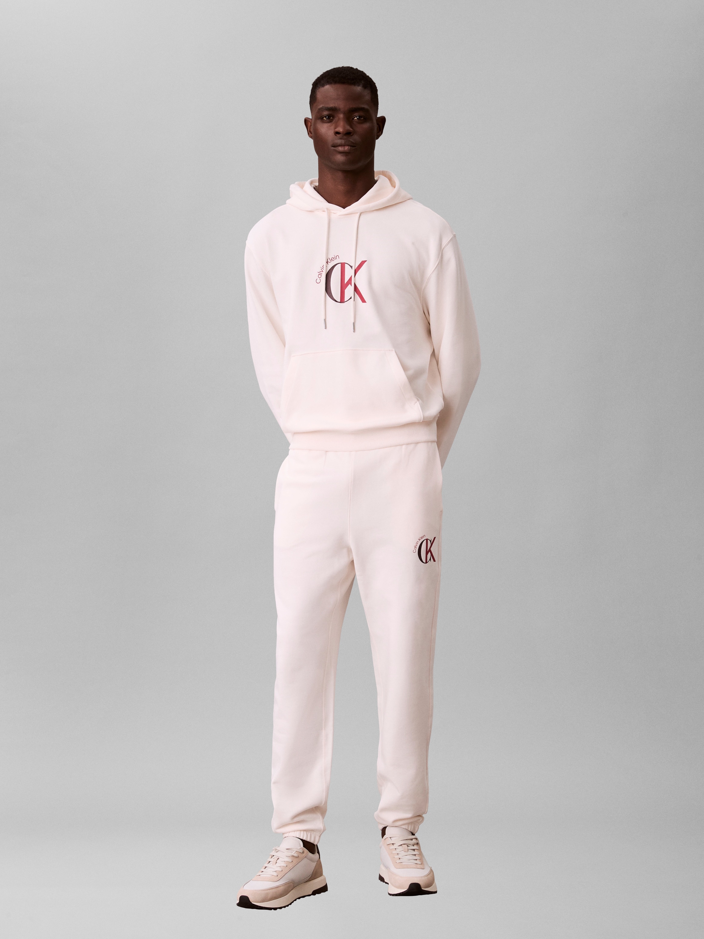 Calvin Klein Kapuzensweatshirt , Regular fit mit Kapuze

