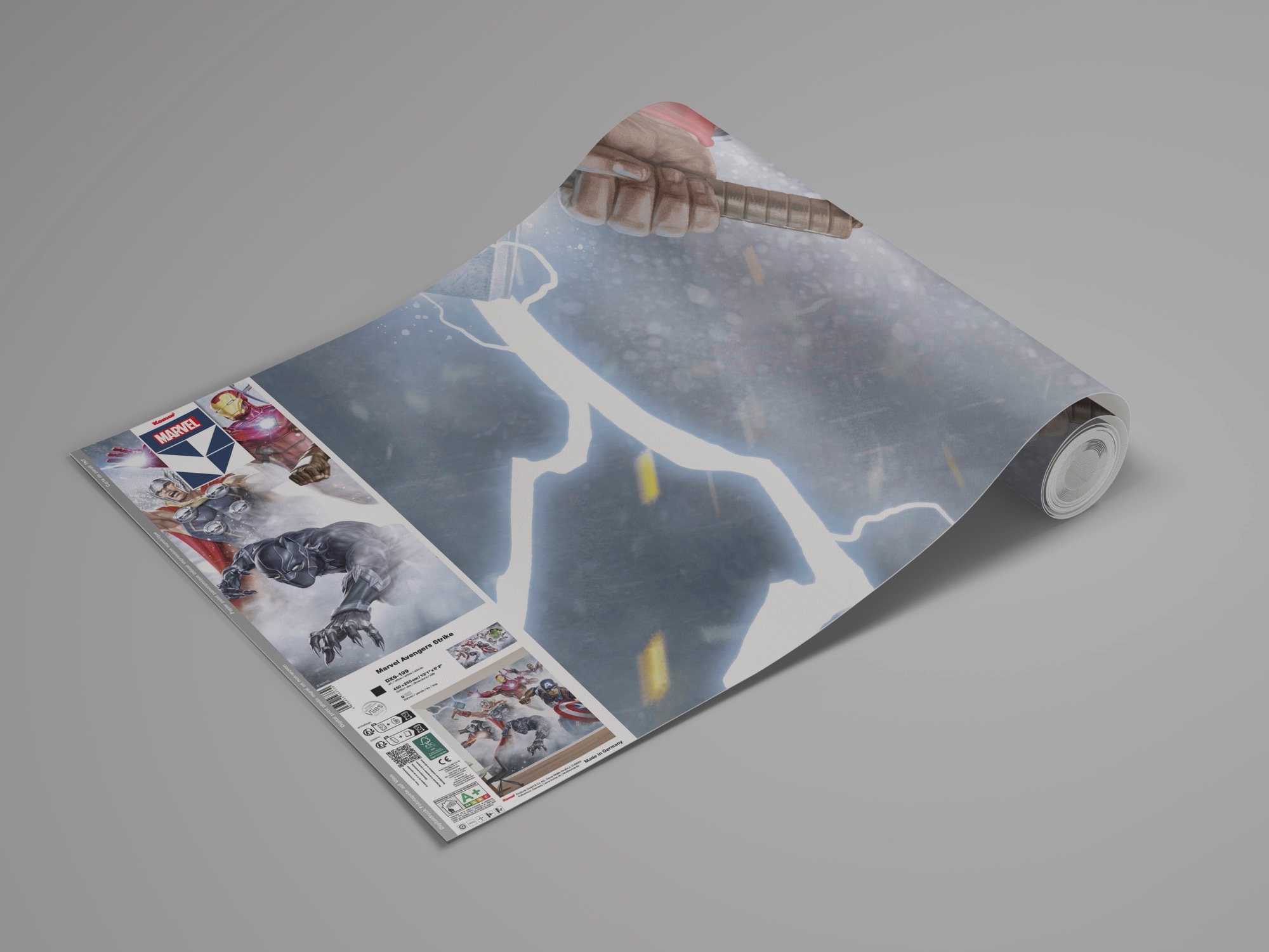 Komar Kindertapete »Marvel Avengers Strike«, bedruckt