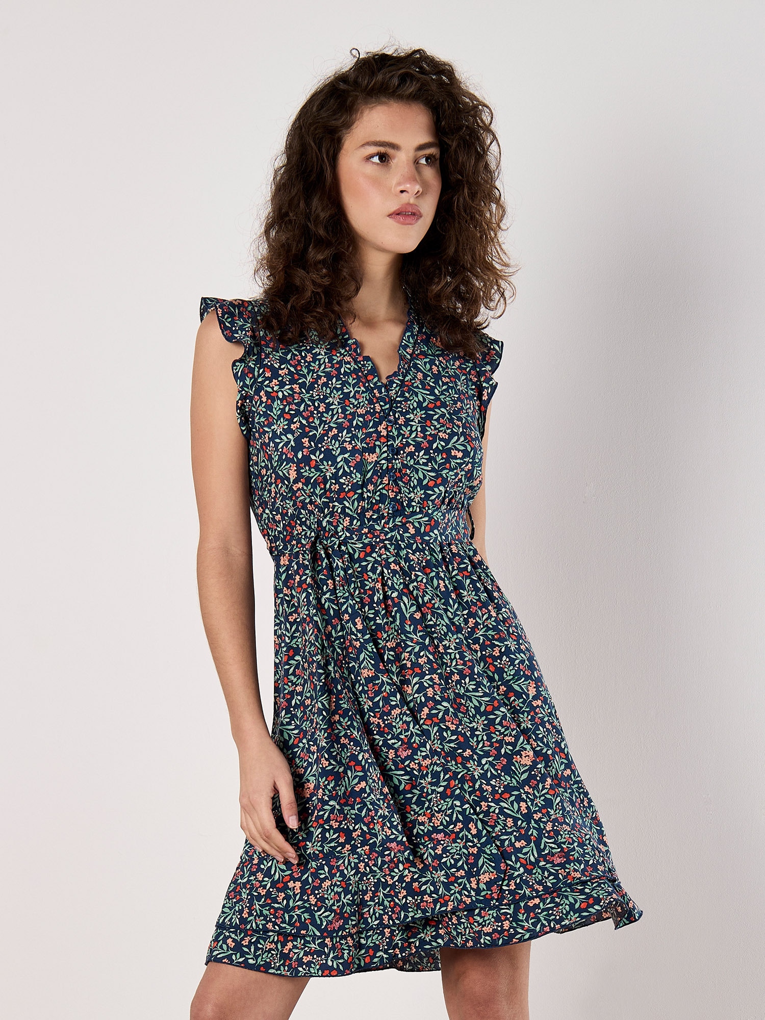 Apricot Druckkleid "Blumenwald-Rüschen-Ditsy-Kleid" Gemustert mit Rüschen