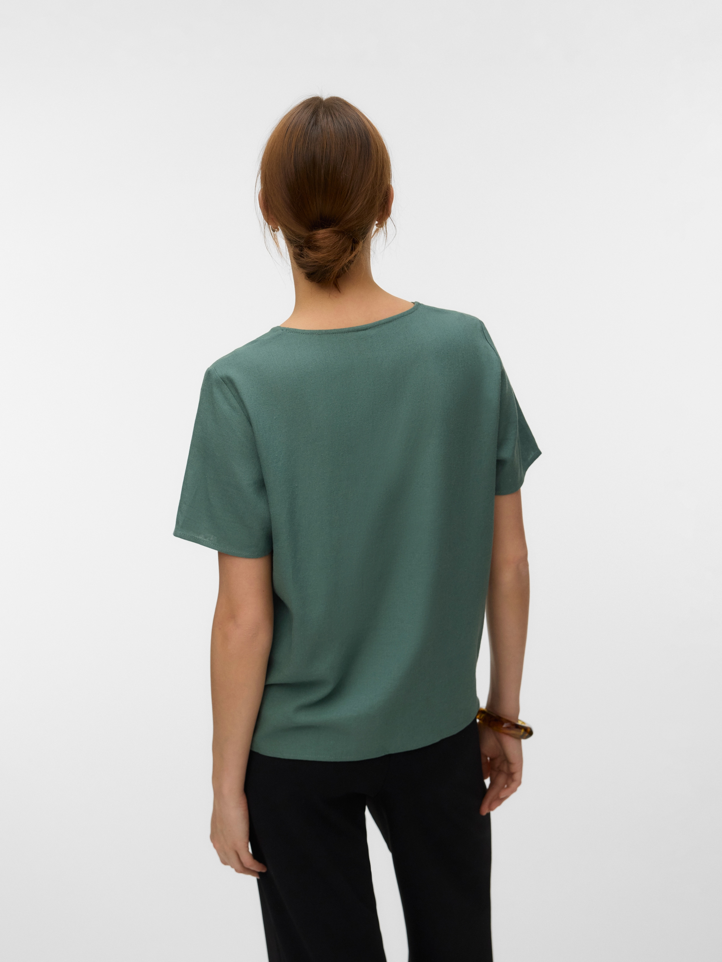 Vero Moda Blusenshirt »VMMYMILO S/S V-NECK TOP WVN GA« mit klassischem Schnitt