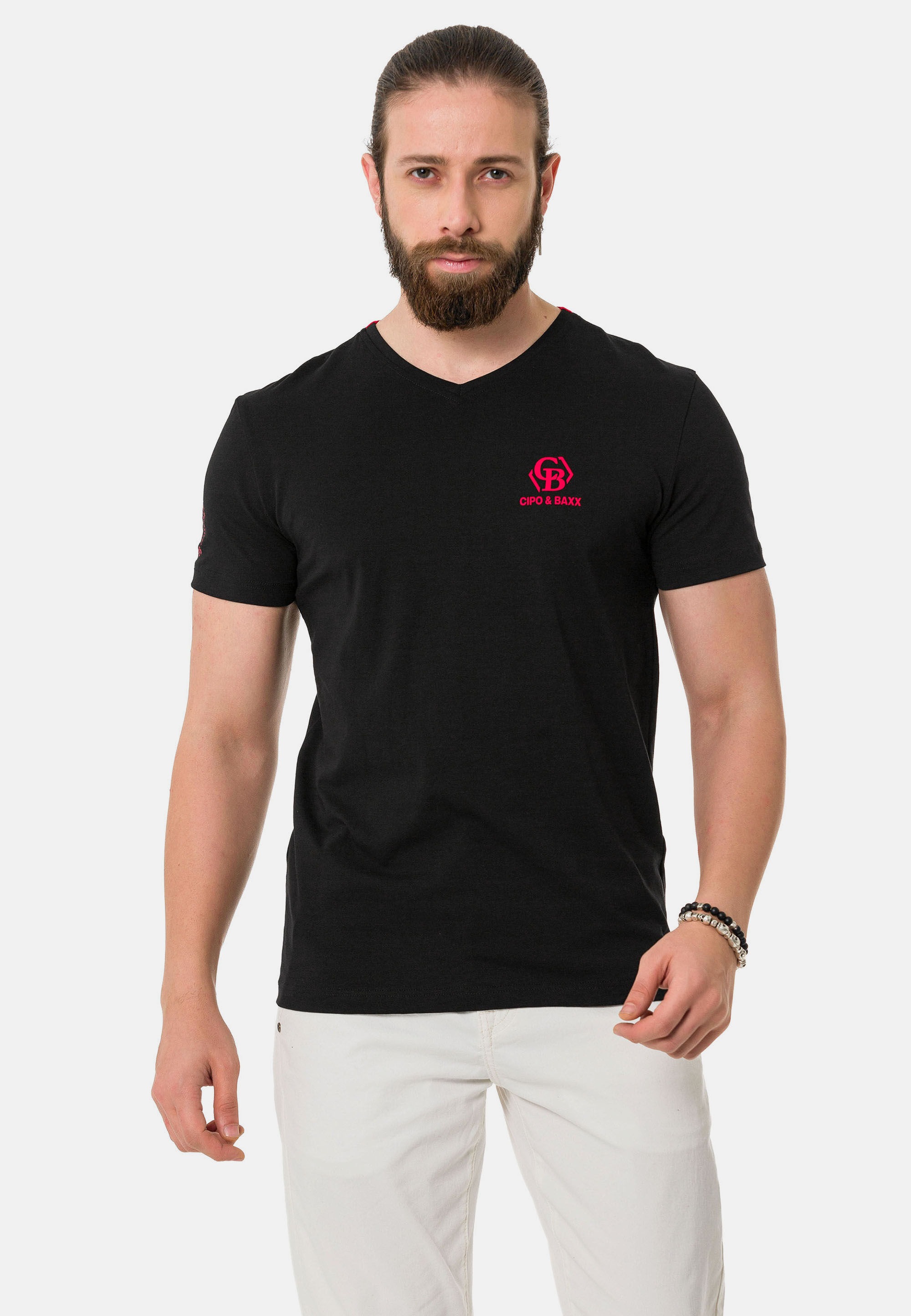 Cipo & Baxx T-Shirt »T-Shirt«, mit lässigem Brustprint-Design