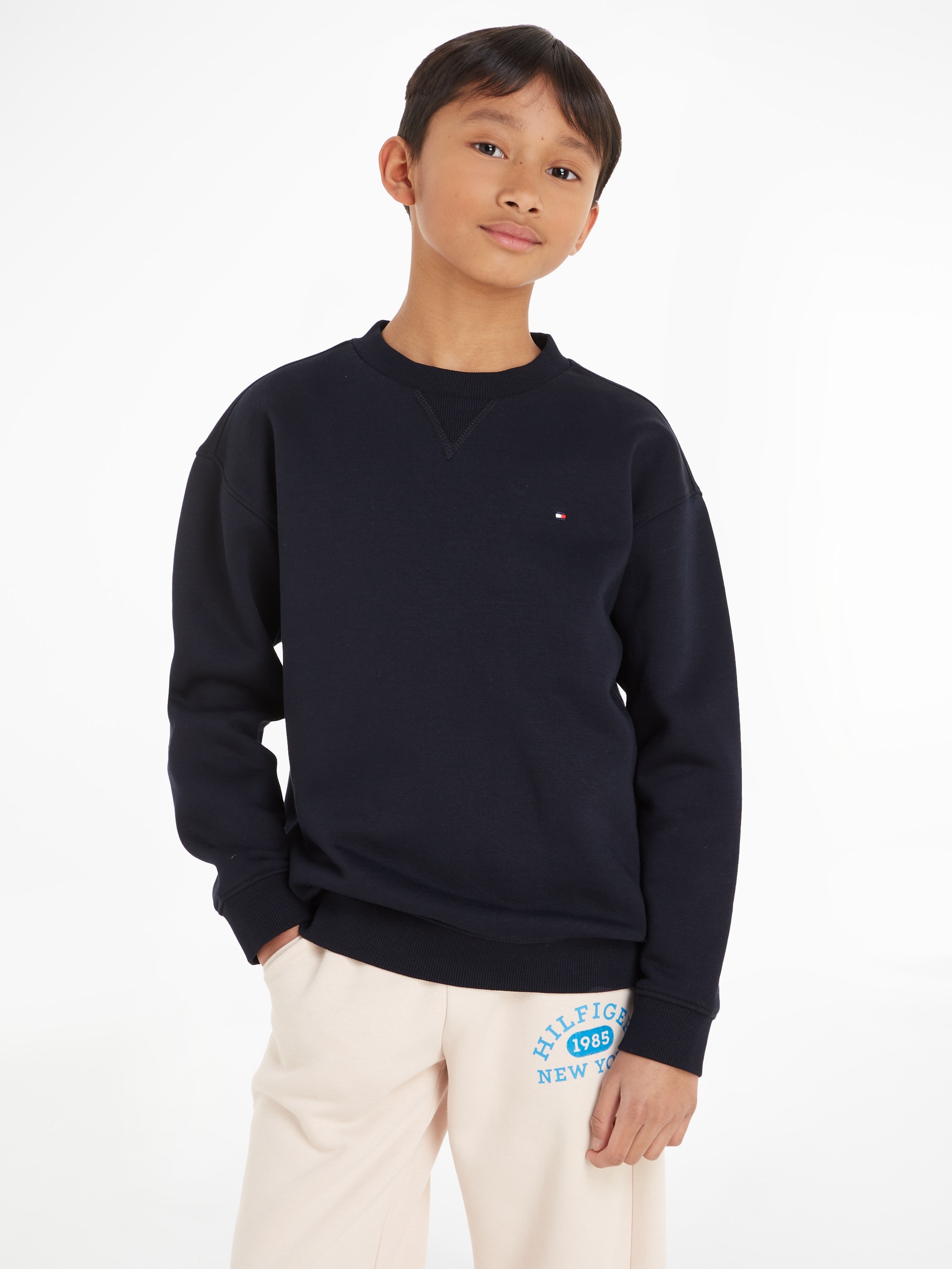 Tommy Hilfiger Sweatshirt »U TIMELESS SWEATSHIRT«, Kinder bis 16 Jahre, Logo-Flag, Rundhals