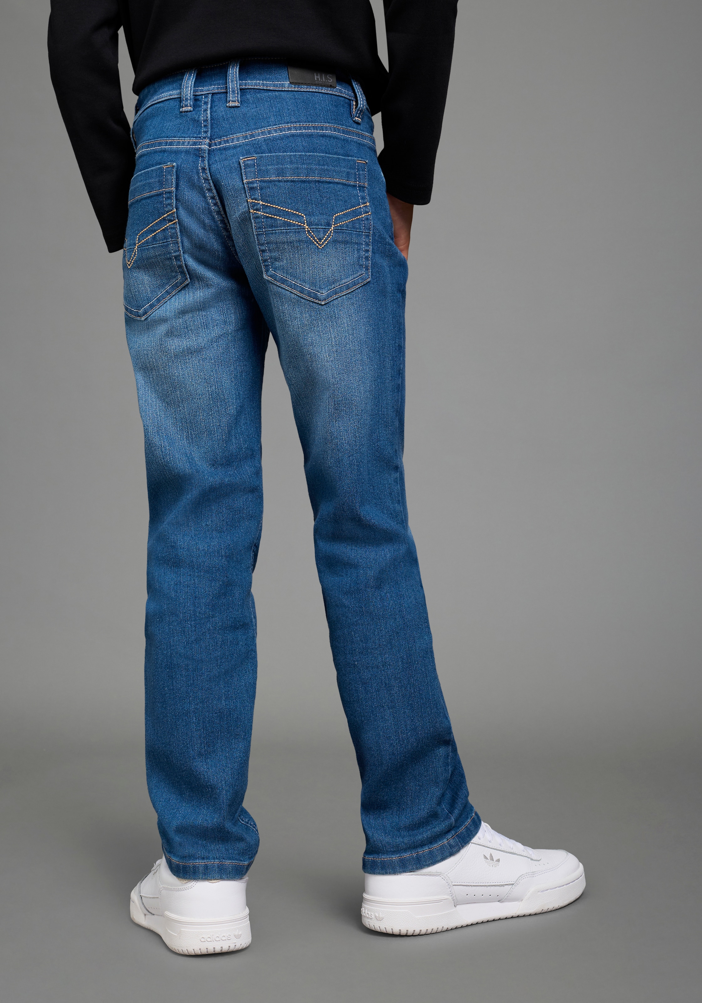 H.I.S Relax-fit-Jeans »H.I.S Stretchjeans in gerader Form für Jungen« Für TEENS. Gerade Jeans in authentischer Waschung