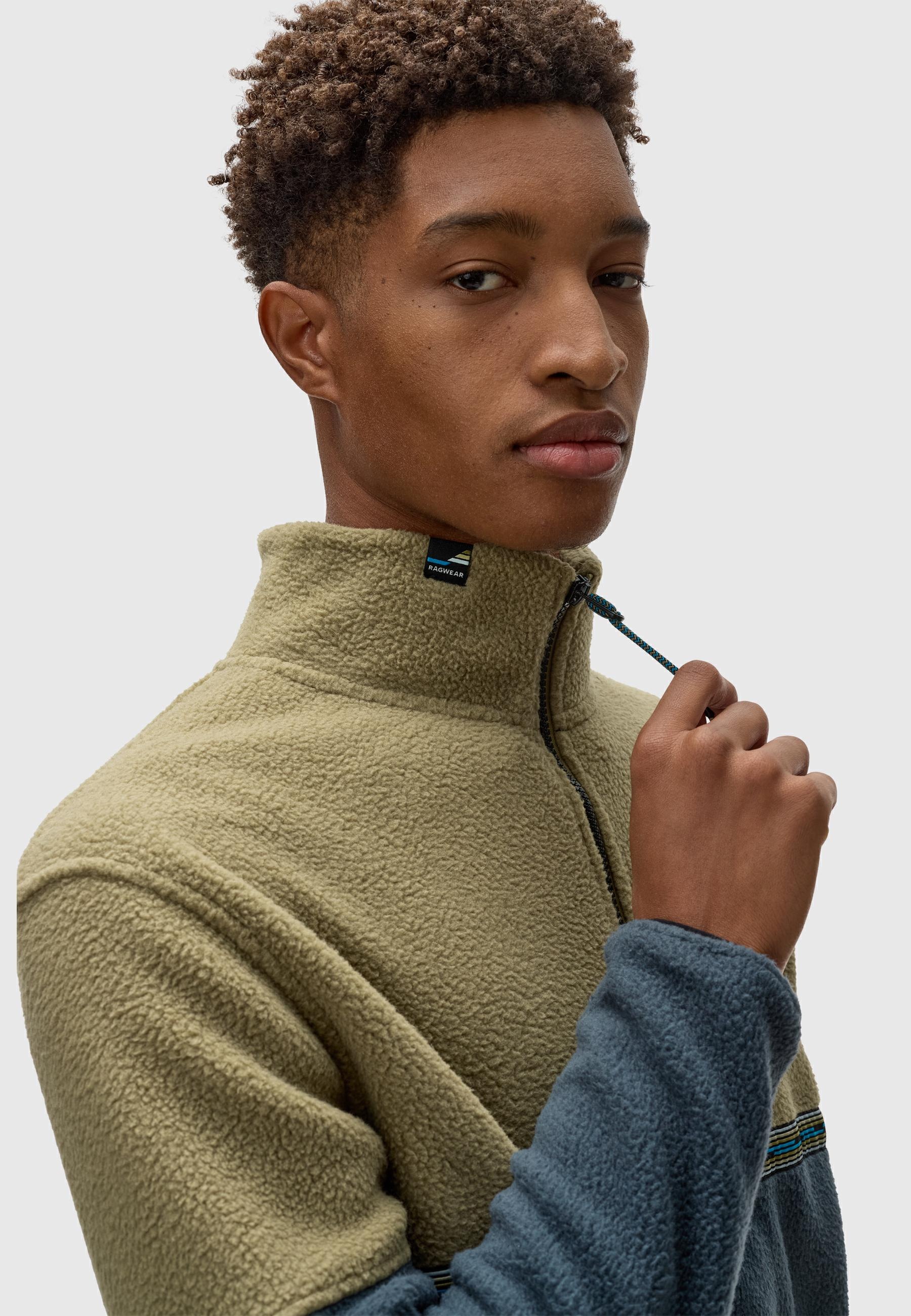 Ragwear Fleecejacke »Lonndy«, ohne Kapuze, Angesagte Herren Plüschjacke mit hohem Kragen