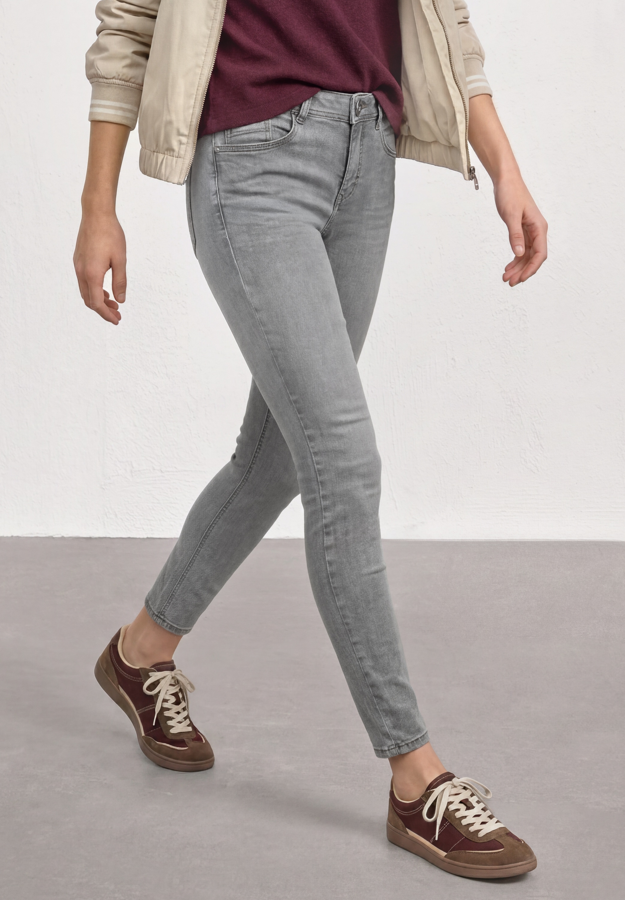 STREET ONE Slim-fit-Jeans Middle Waist