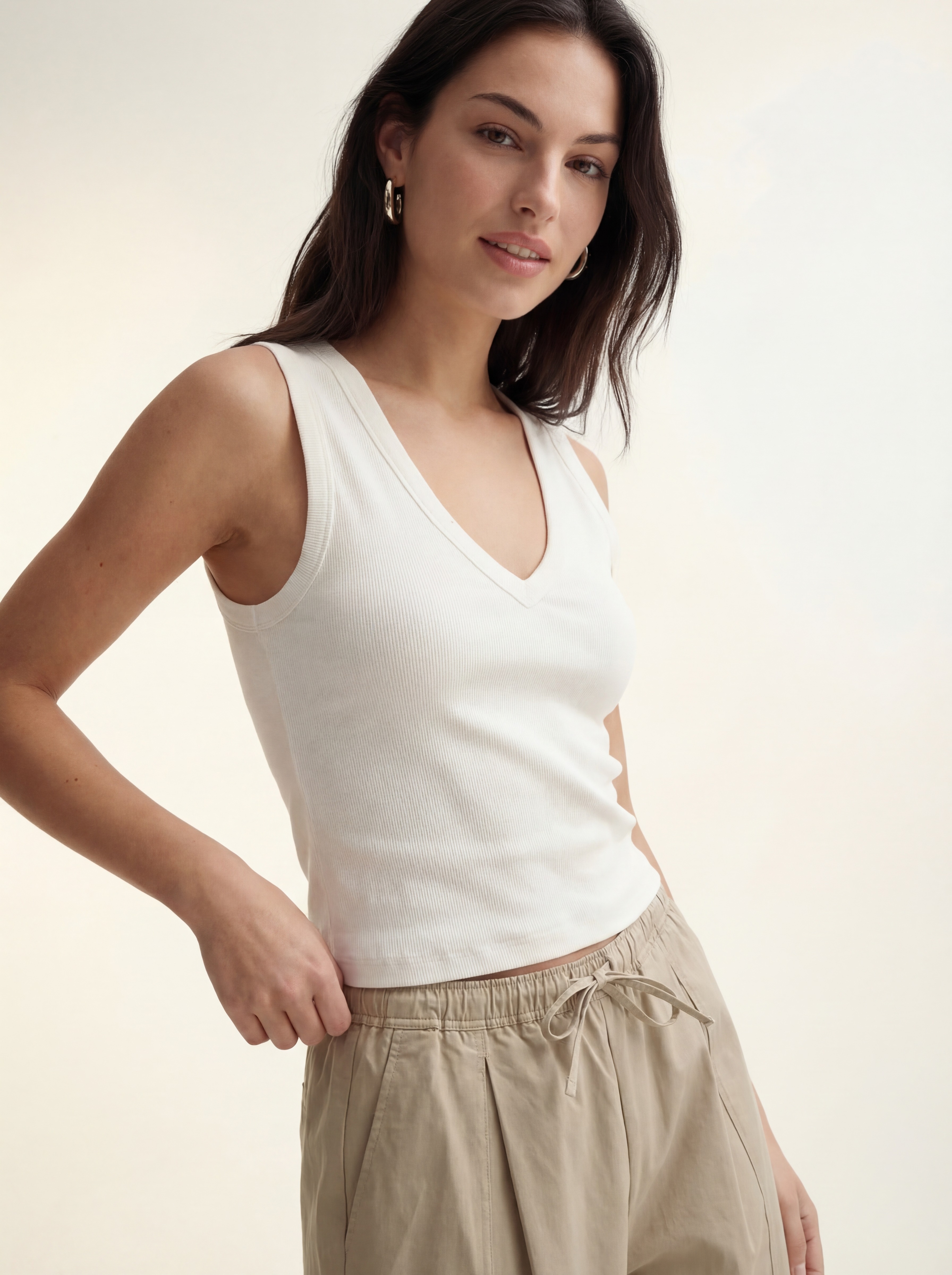Vero Moda V-Shirt "VMCHLOE SHORT DEEP V-NECK TOP JRS NOOS" Baumwollmischung, regular fit