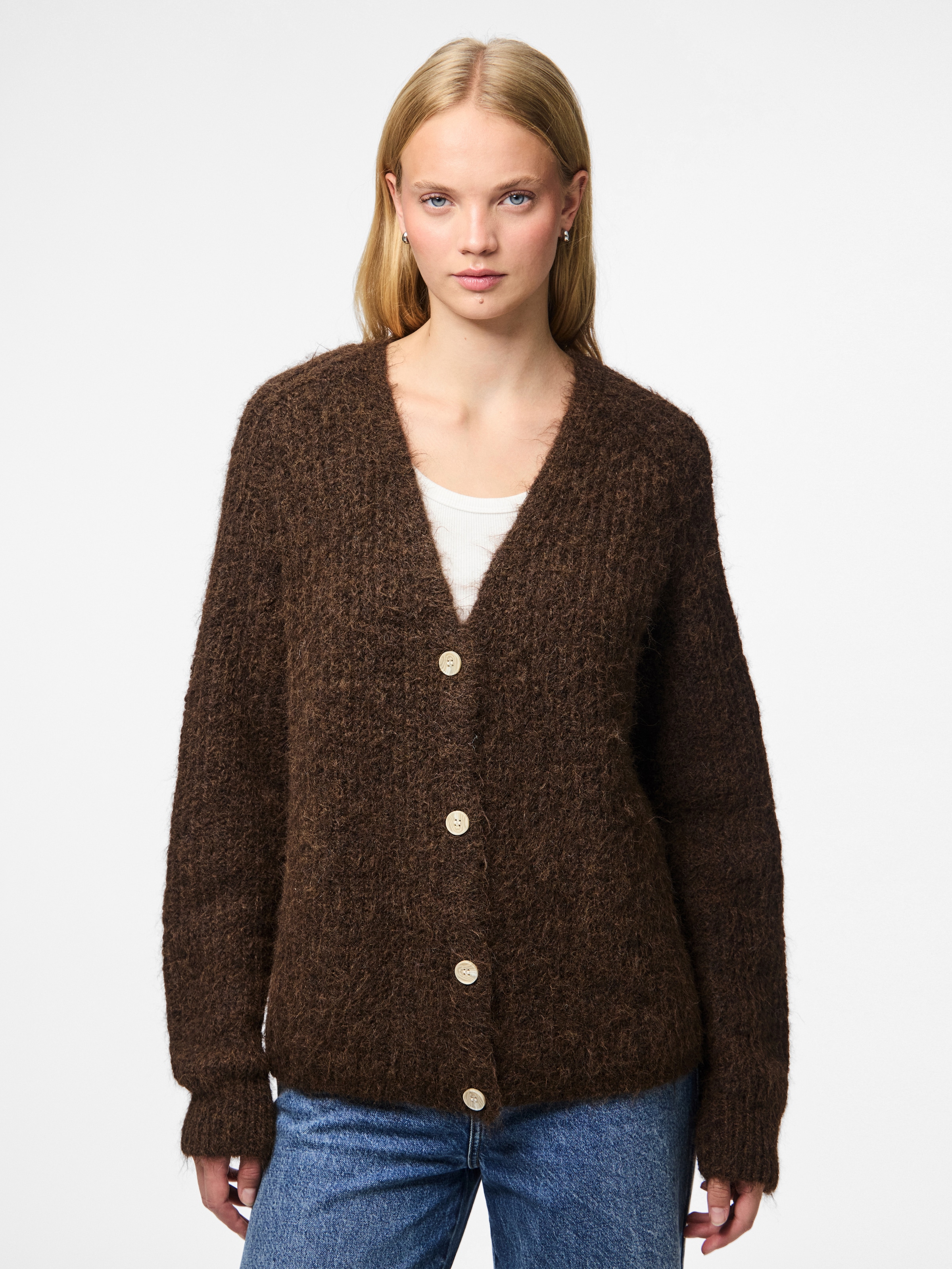 pieces Strickjacke "PCCLEO LS V-NECK KNIT CARDIGAN NOOS BC" günstig online kaufen