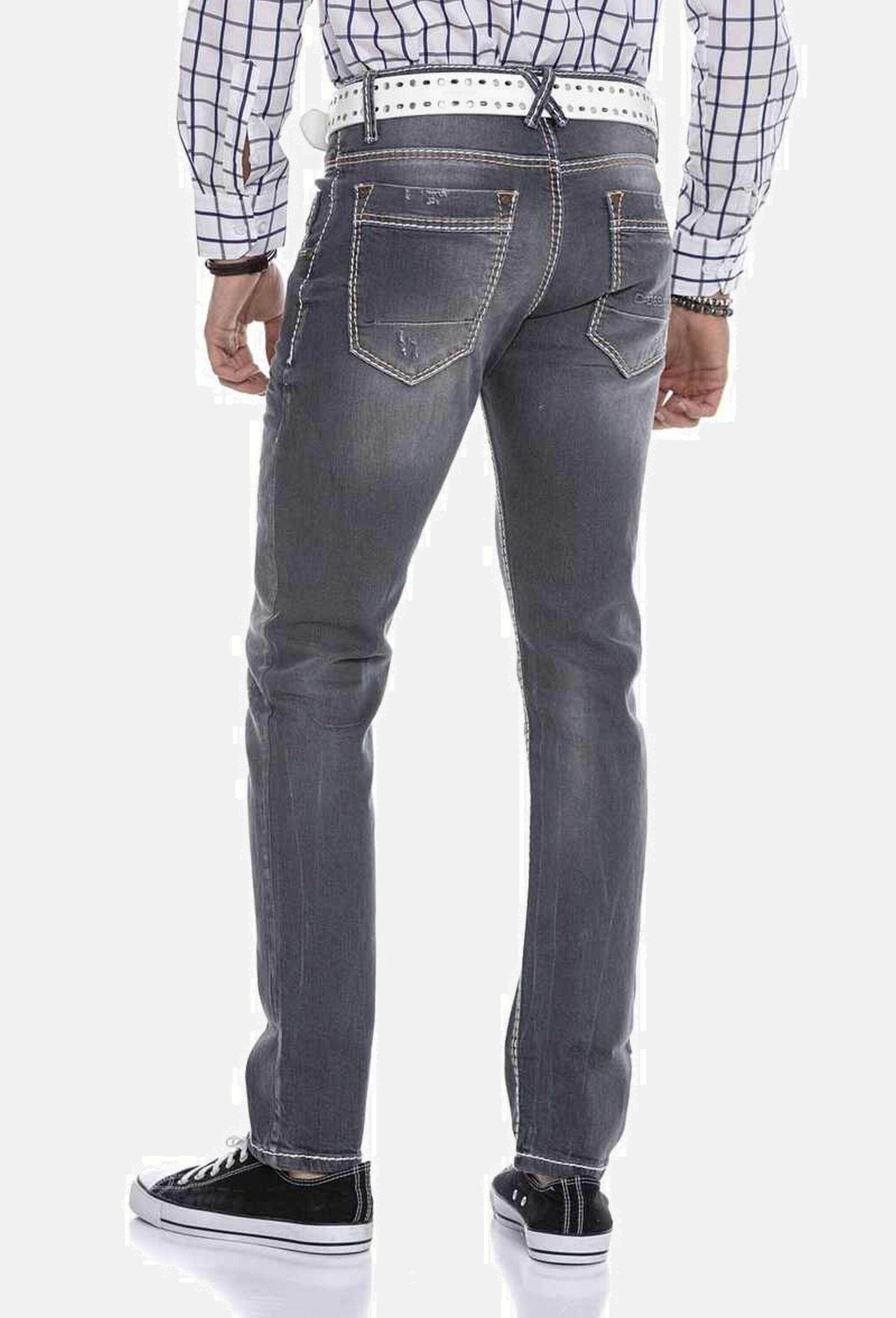 Cipo & Baxx 5-Pocket-Jeans »Cipo & Baxx Jeans« in modernem Straight Fit-Schnitt, CD668