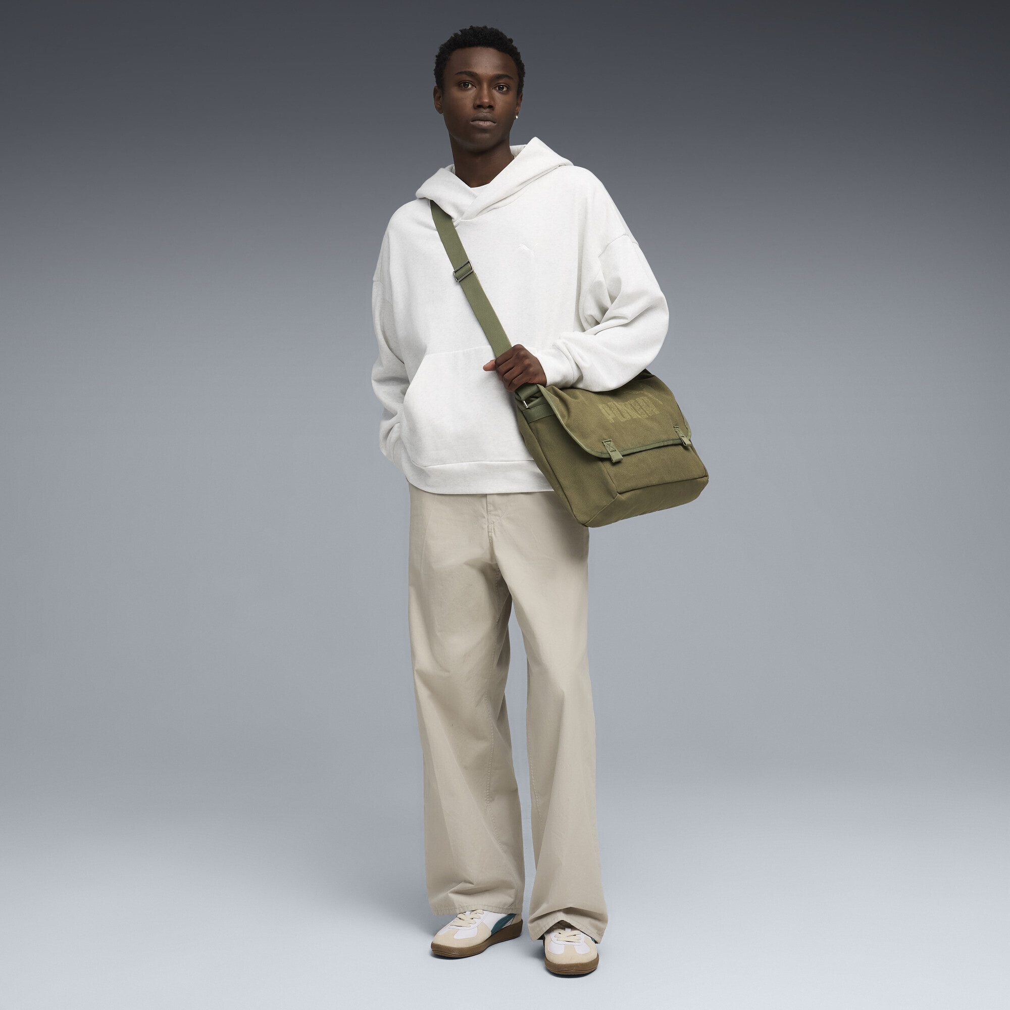 PUMA Hoodie »Wardrobe Essentials Boxy Fleece Hoodie Herren«
