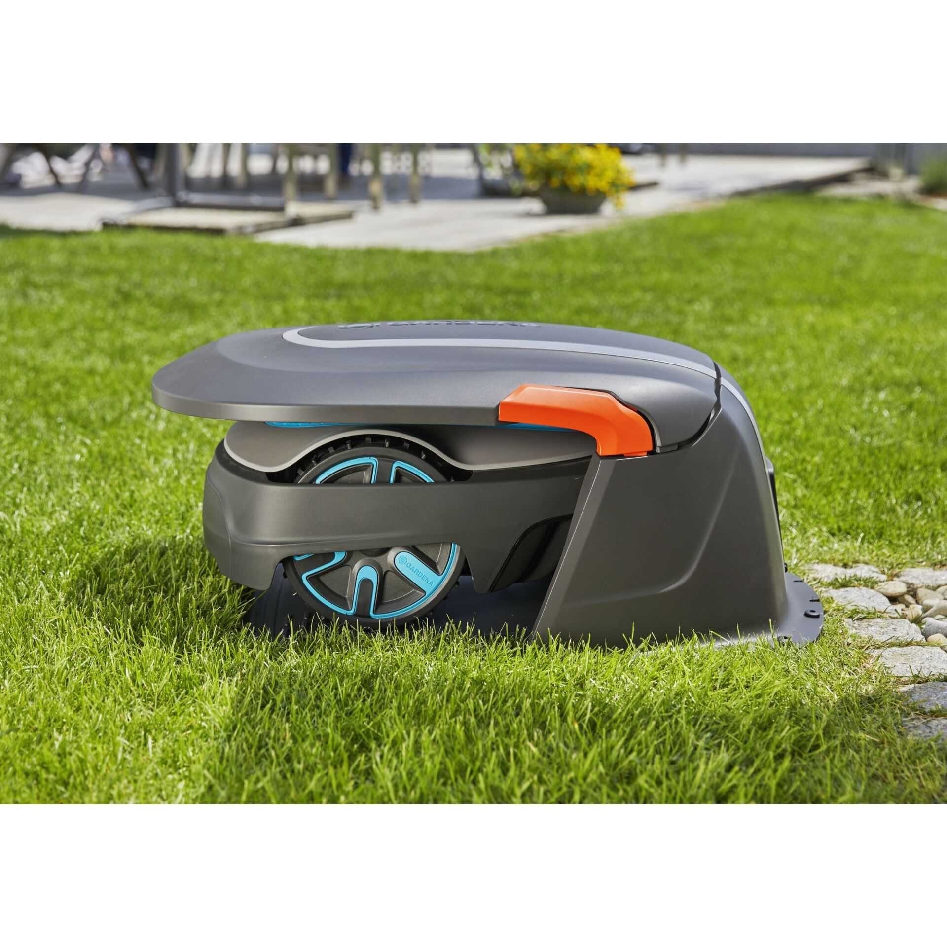 GARDENA Rasenmähroboter »»smart SILENO city« 400 m² inkl. Garage«, (Set), mit KI Technologie, Silent Mode, ideal auch bei schmalste Passagen