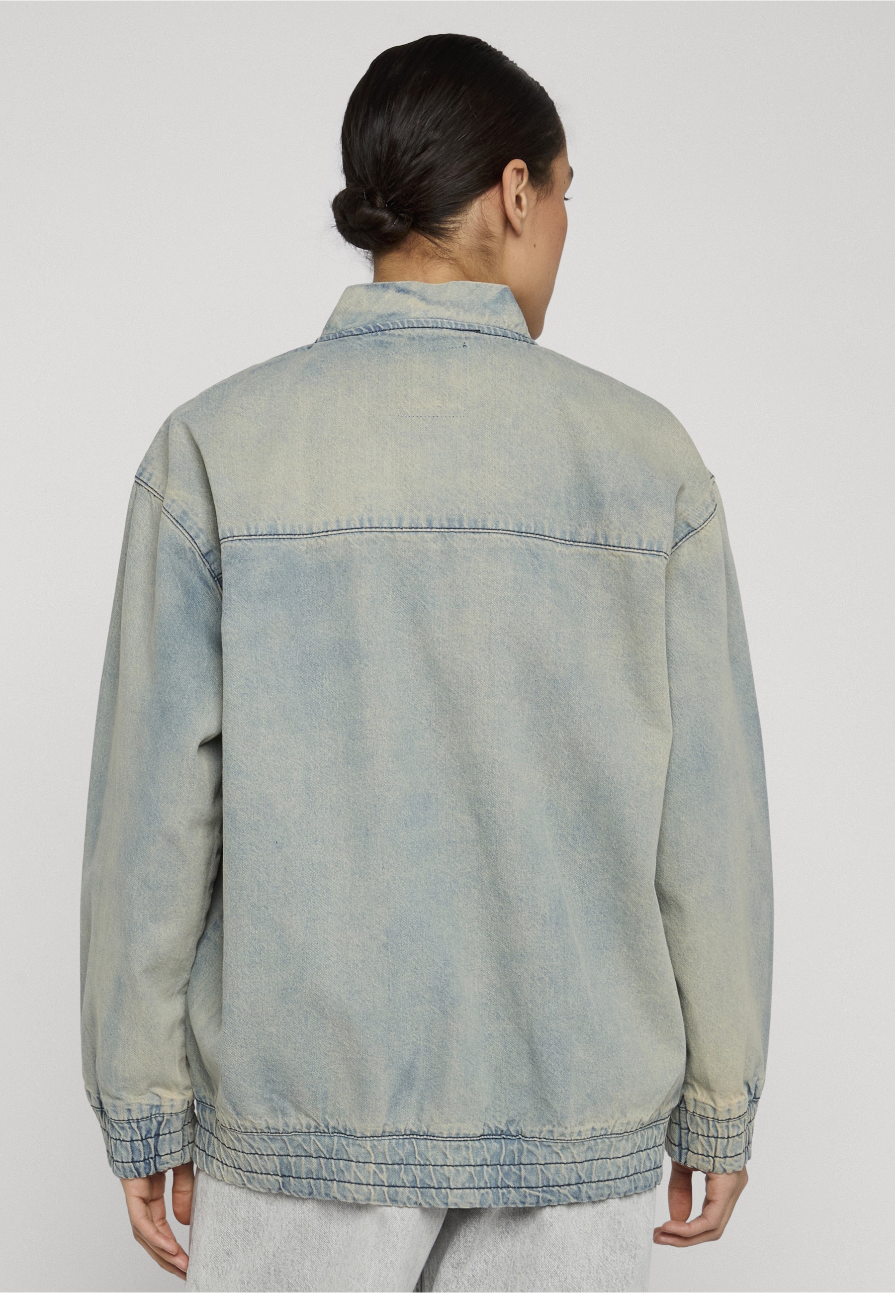 URBAN CLASSICS Jeansjacke »Urban Classics Ladies Oversized Skater Jacket« 1 Stk. tlg. ohne Kapuze