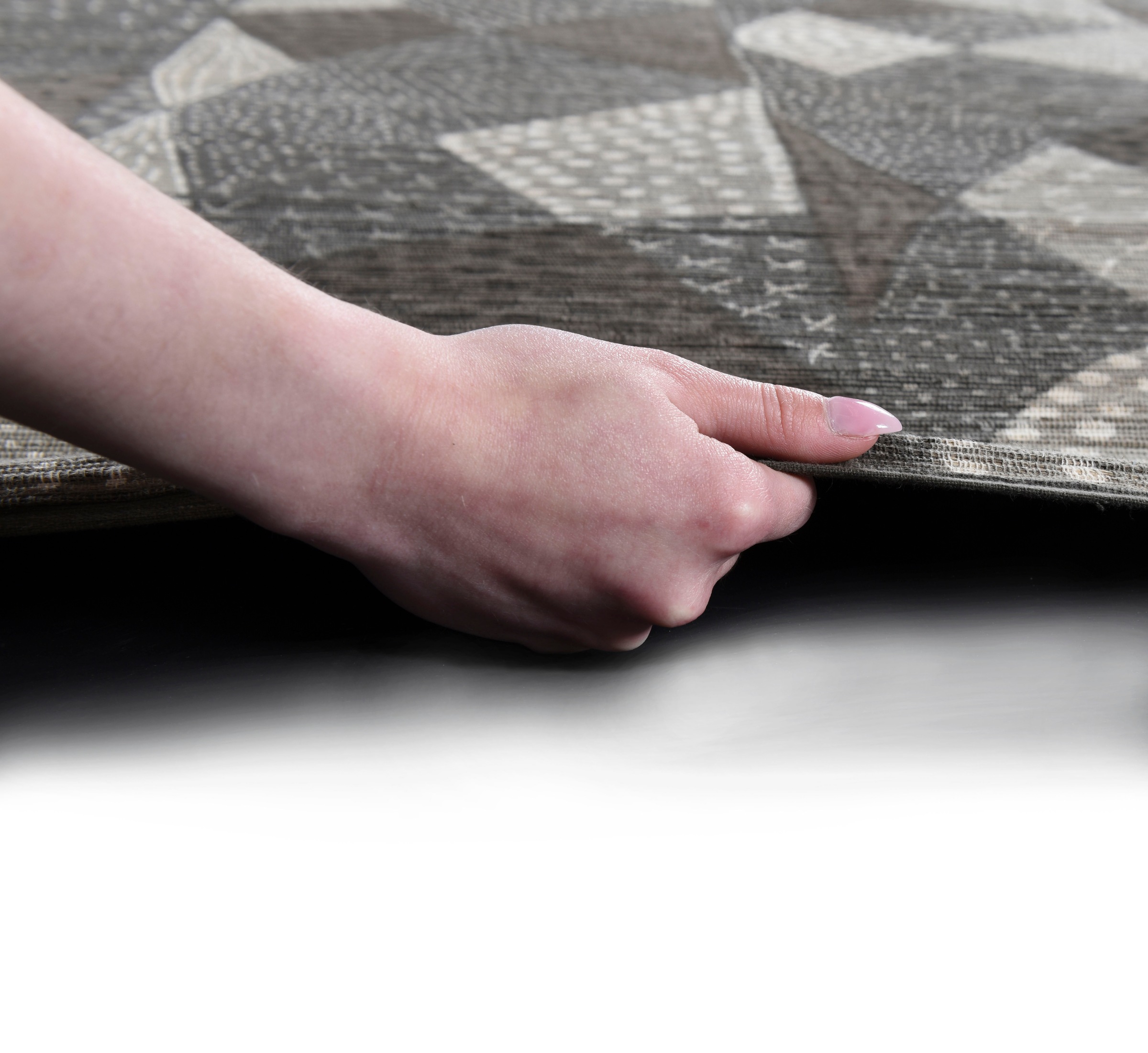 DIE HAUSKUNST Chiya Tiama 1 Rug Gray 60x250cm 2