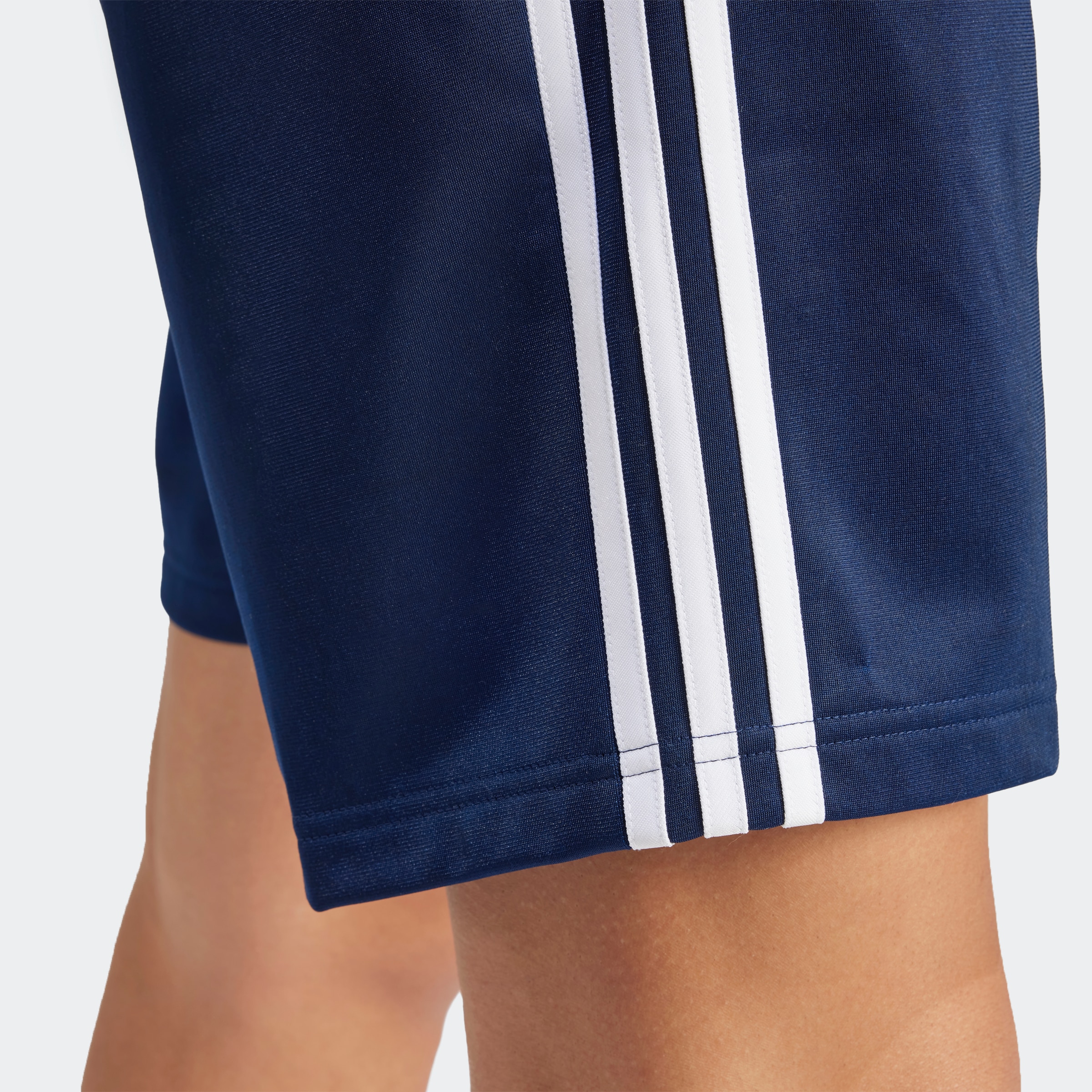 adidas Originals Shorts »FBIRD SHORT«, (1 tlg.)