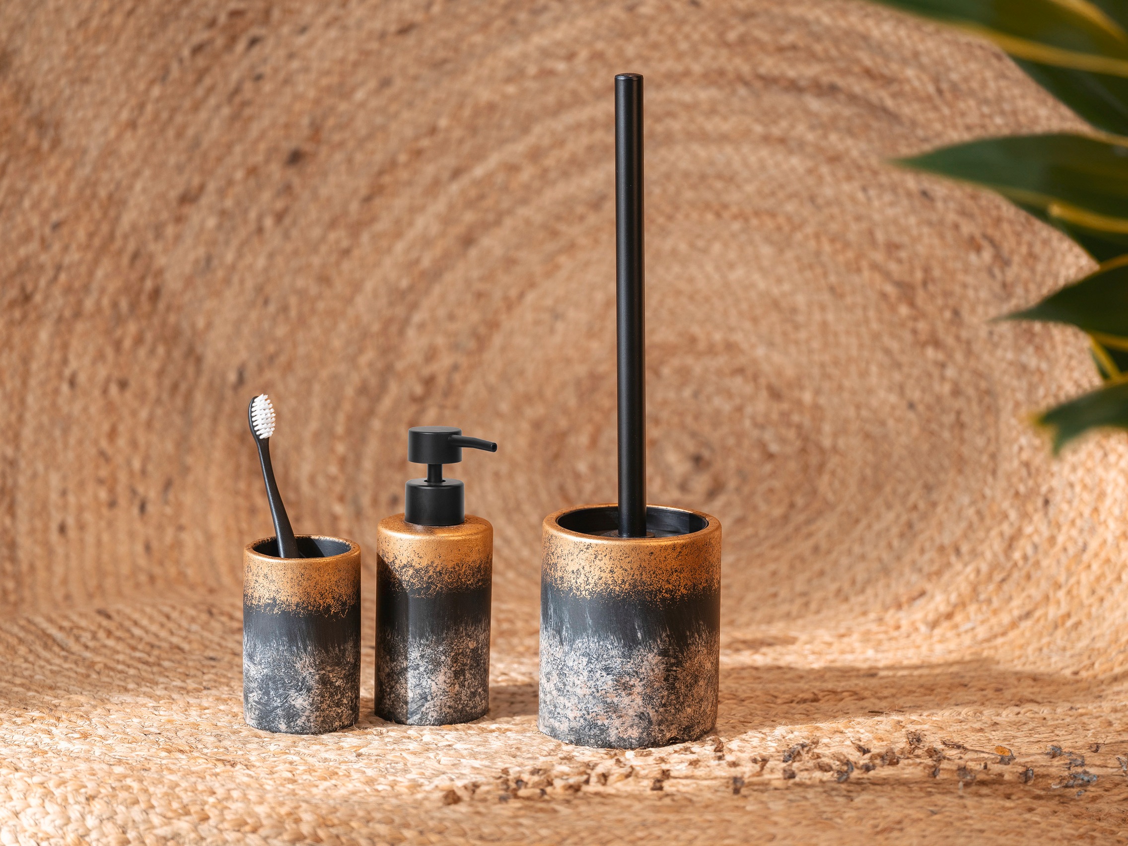 WENKO Badaccessoire-Set "Lacona" bestehend aus Seifenspender, WC-Garnitur, günstig online kaufen