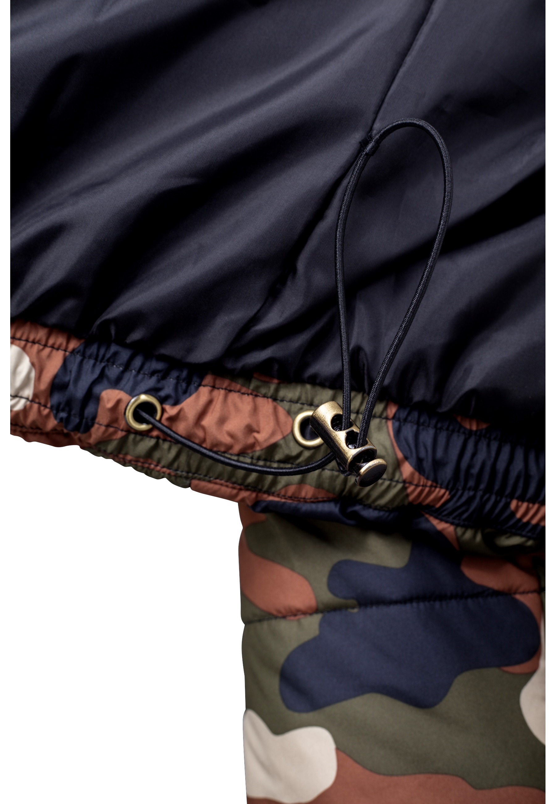 URBAN CLASSICS Winterjacke »Urban Classics Damen Ladies Boyfriend Camo Puffer Jacket« 1 Stk. tlg. mit Kapuze