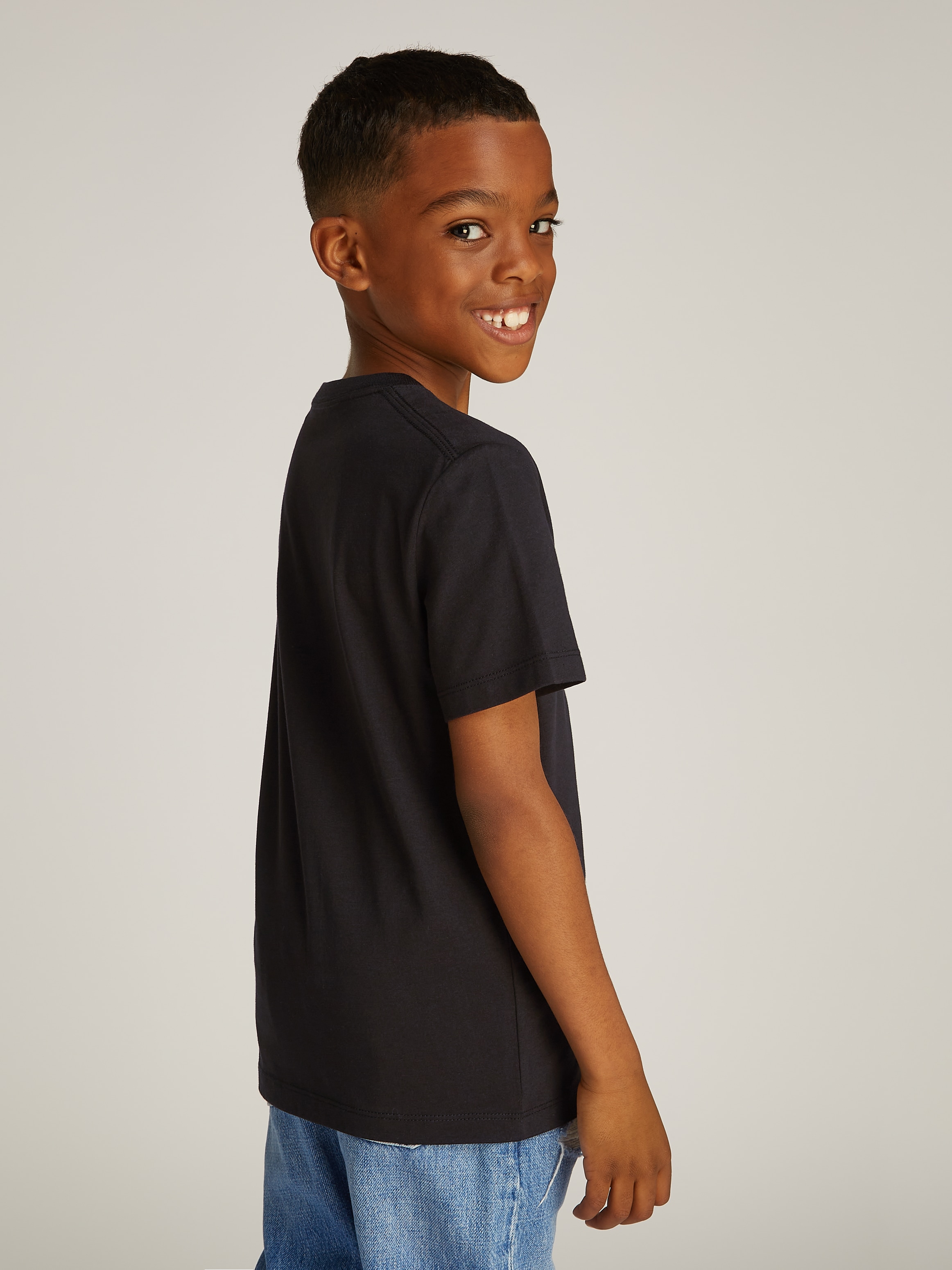 Calvin Klein Jeans Rundhalsshirt »INST. LOGO SS T-SHIRT«, für Kinder bis 16 Jahre und mit Logoschriftzug