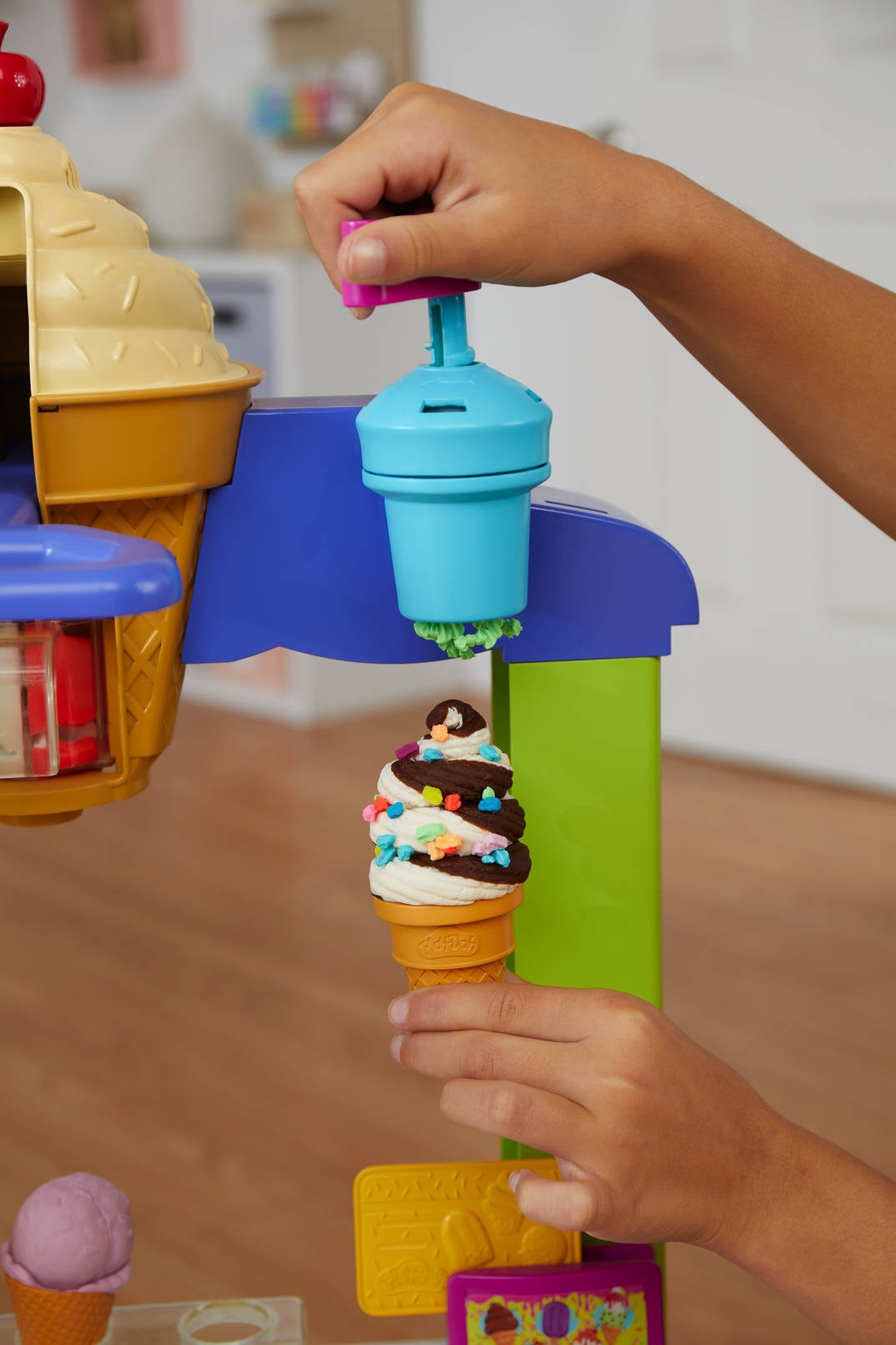 Hasbro Knete »Play-Doh Großer Eiswagen«, mit und BAUR cm, Soundeffekten | ca. 95 Musik Höhe
