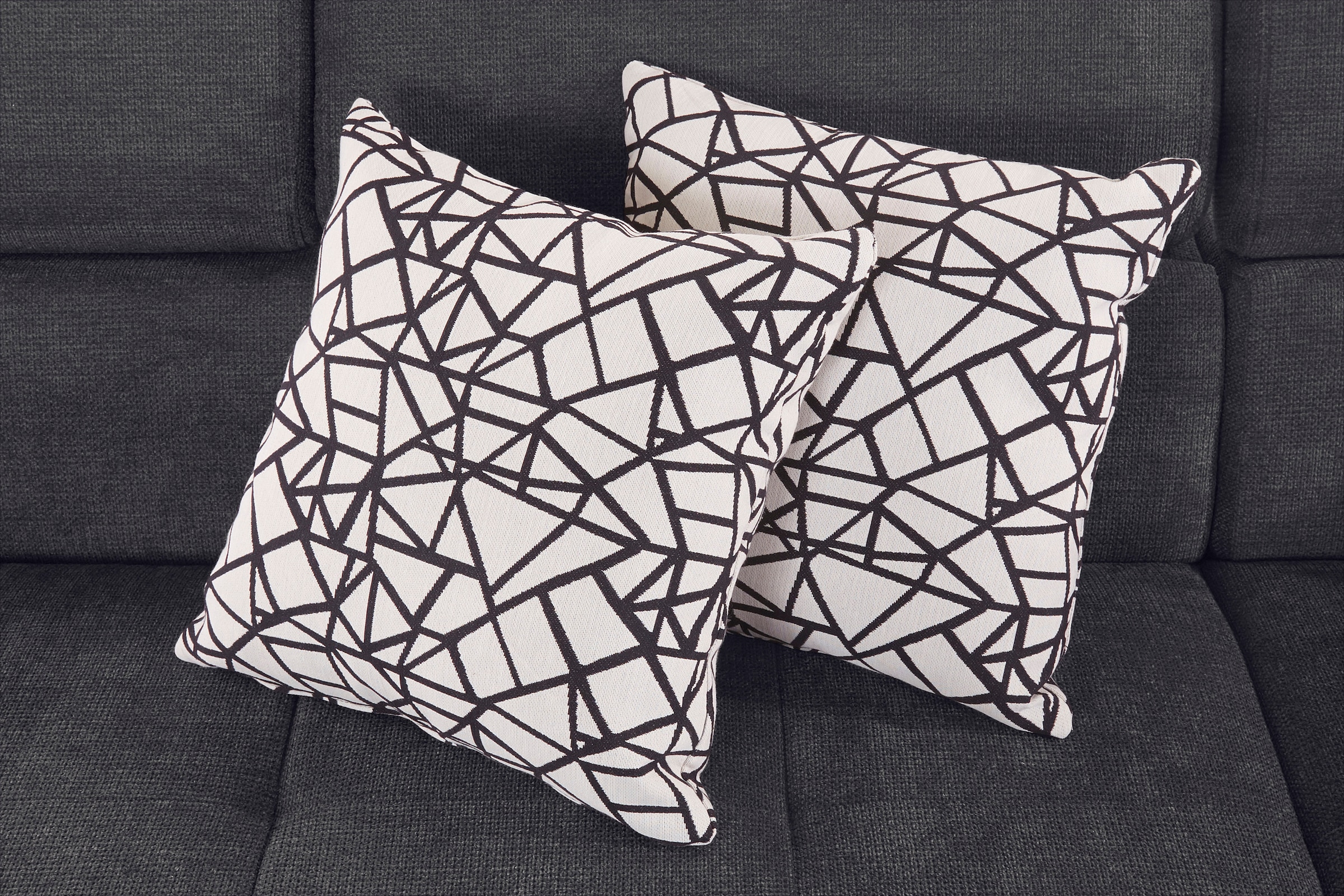 COTTA Ecksofa »Mia L-Form mit 3 Zierkissen«, wahlweise mit Bettfunktion, Bettkasten, Beleuchtung & Wireless-Charger