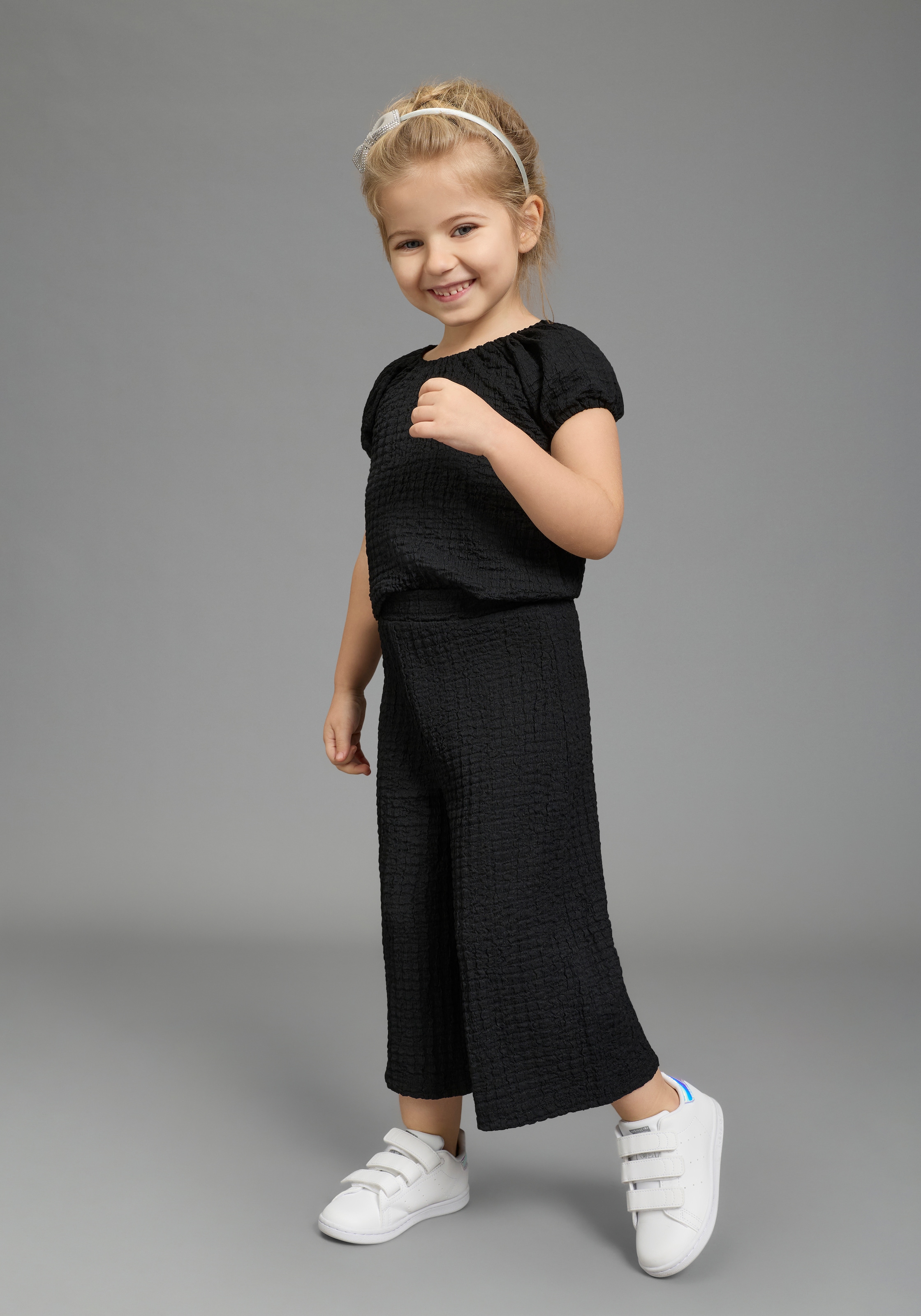 KIDSWORLD Shirt & Hose »2tlg Set: Carmenshirt+Hose« Set, 2,  Ganzes Outfit: Shirt mit Raglanärmeln und Hose