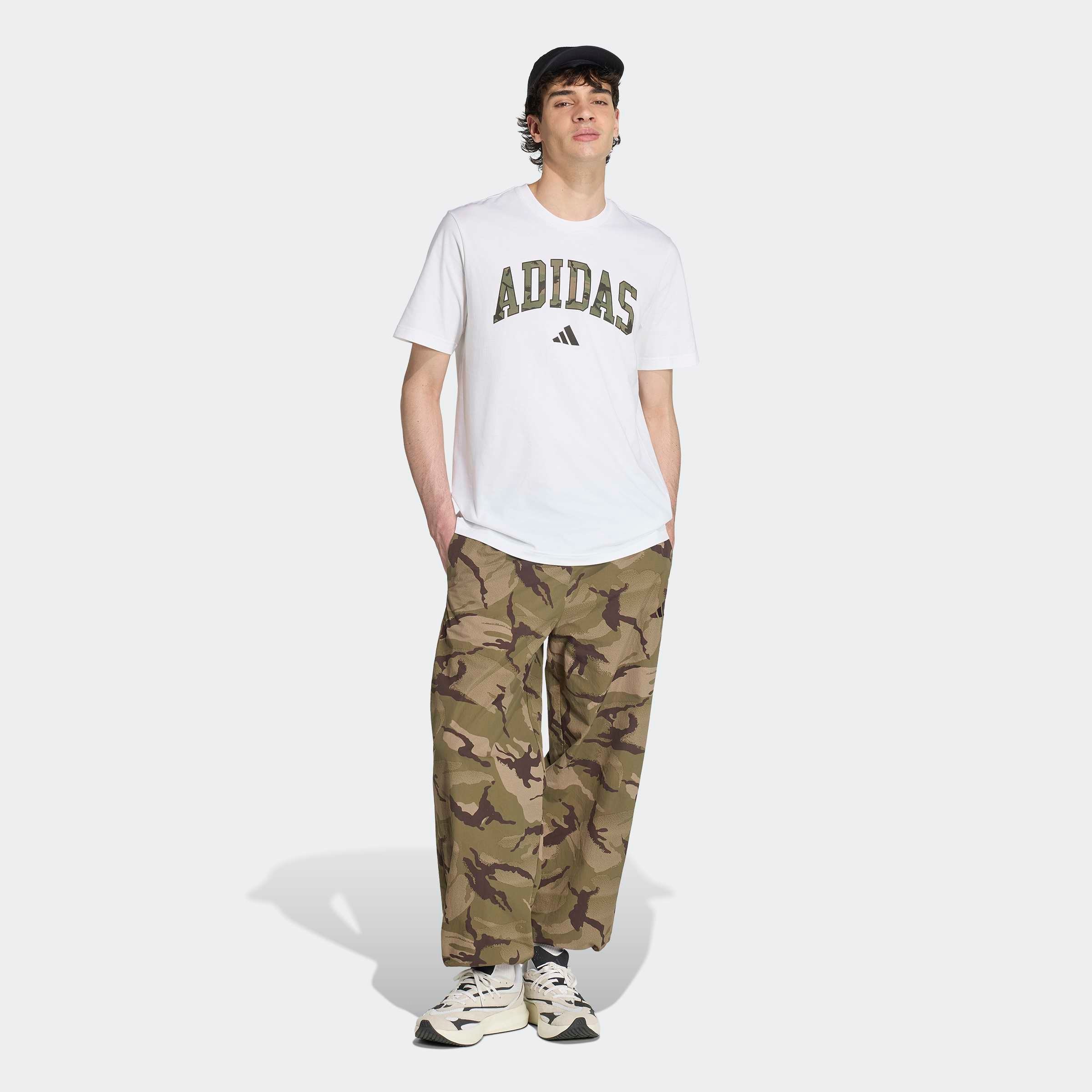 adidas Sportswear T-Shirt »CAMO SCRIPT GRAPHIC« für Erwachsene, sportlicher Stil, ohne Verschluss, Basic-Design