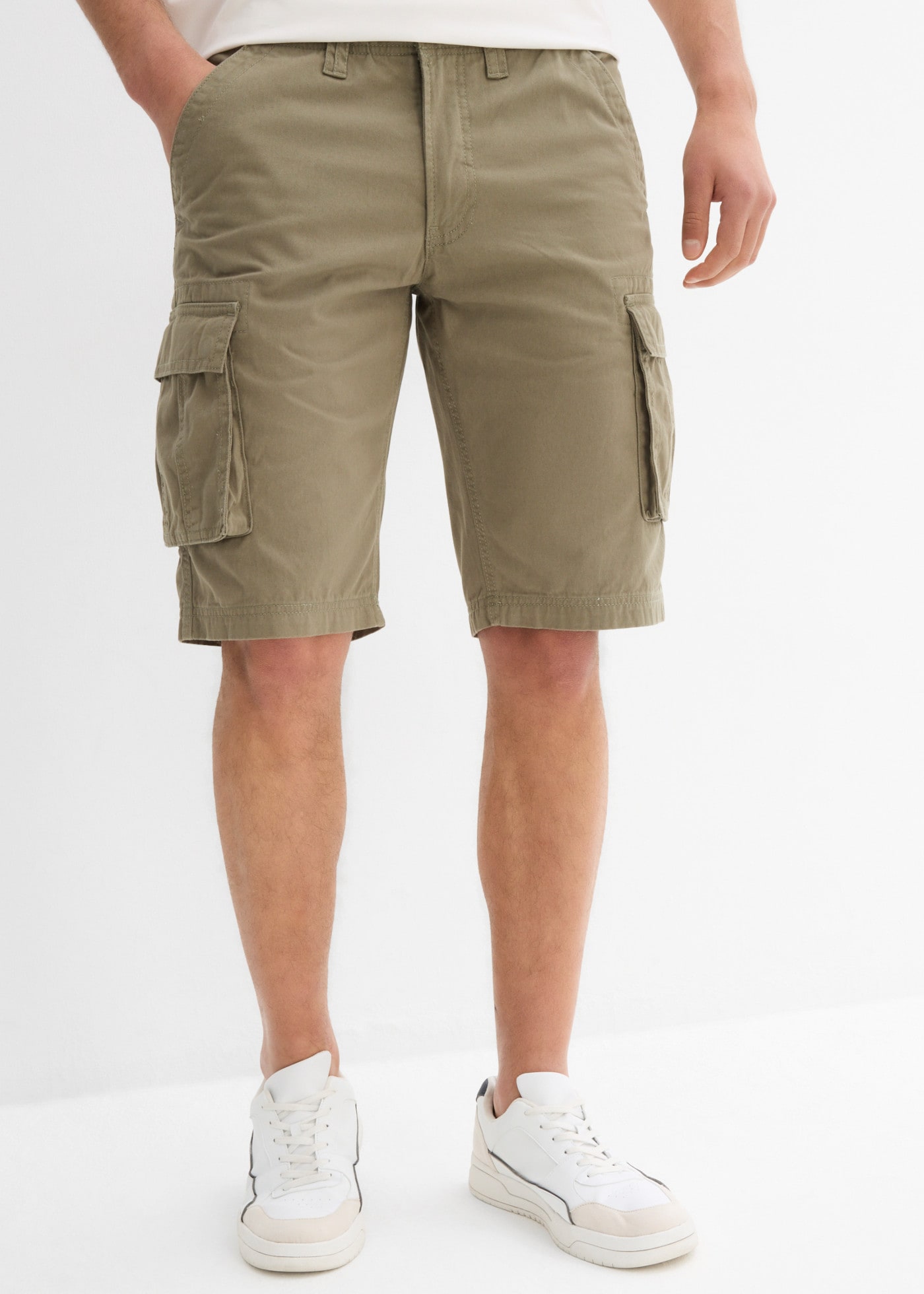 bonprix Cargobermudas Cargohose, aus Baumwolle, mit Pattentaschen, relaxed fit