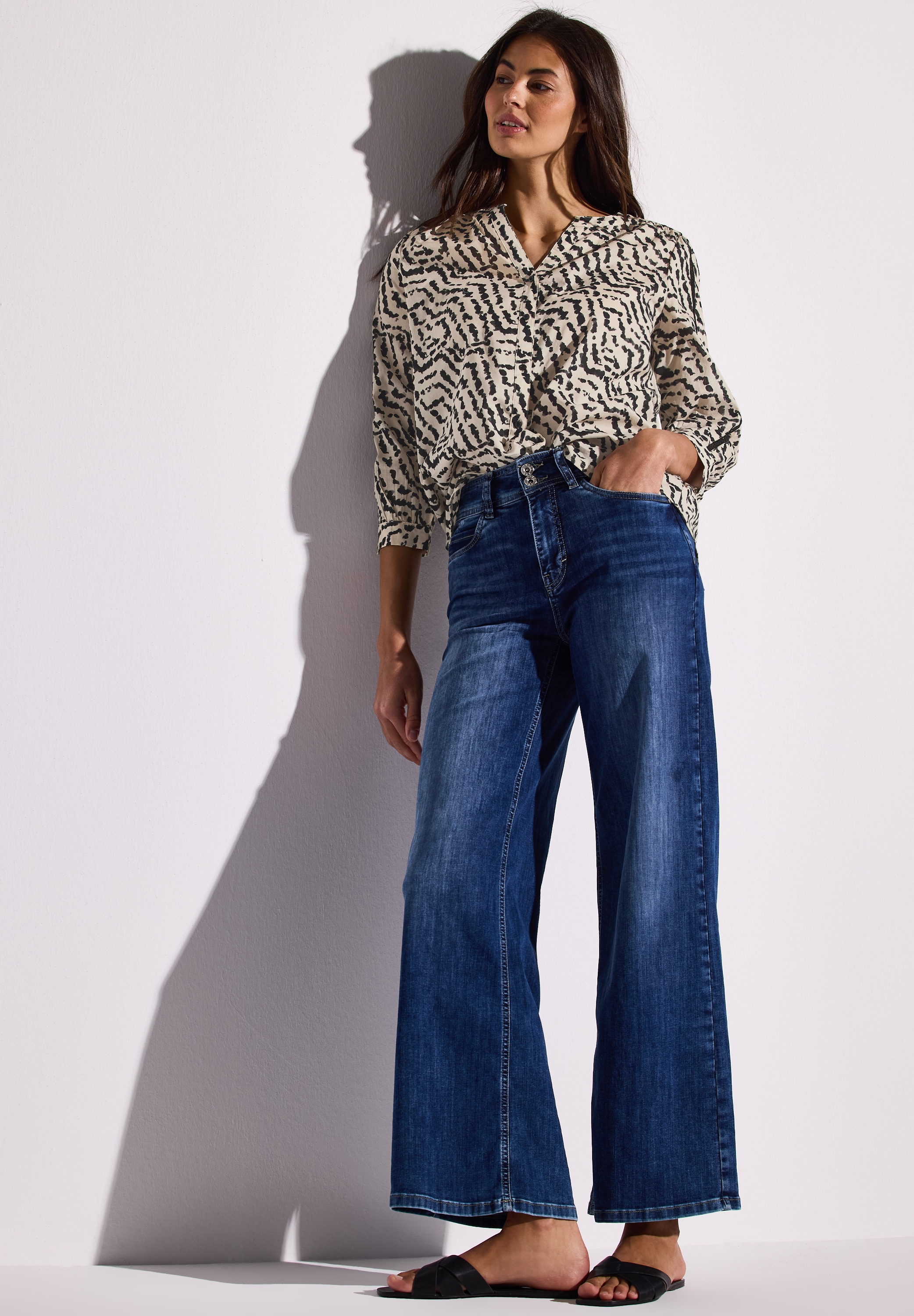 STREET ONE Druckbluse, mit Tapedetails und grafischem Muster